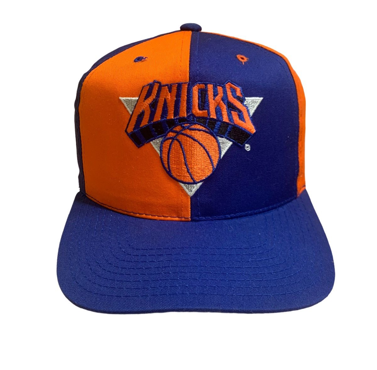 Billie Eilish × Vintage New York Knicks AJD Snapback Hat Vintage Billie Eilish Size ONE SIZE - 2 Thumbnail