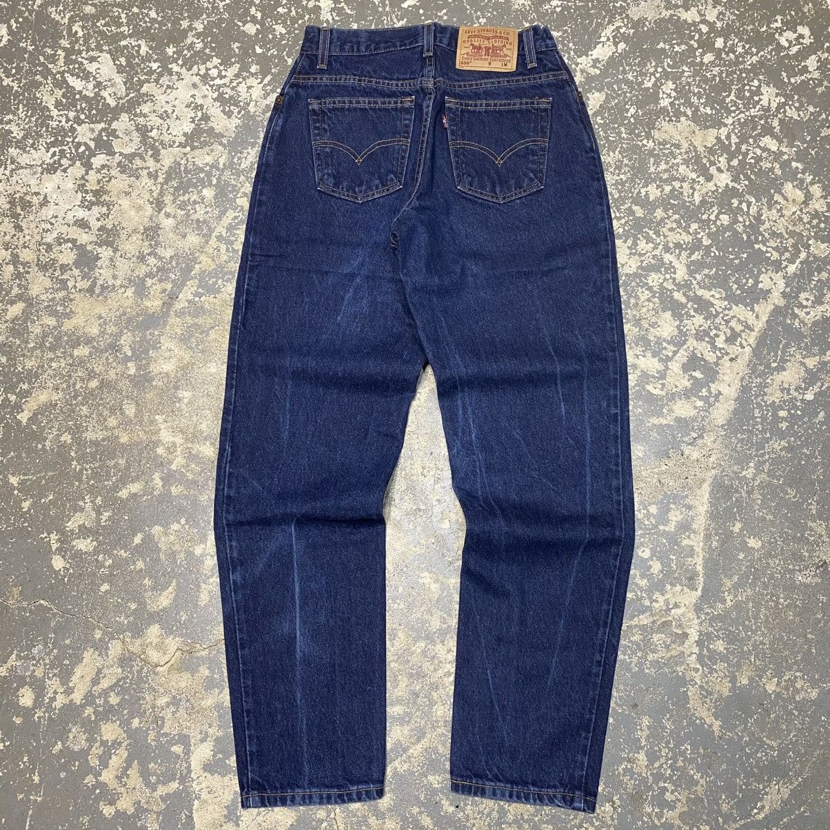 Japanese Brand × Levi's × Vintage Vintage Levi’s 550 Relaxed Fit Denim Jeans Mexico 90s Size US 27 - 1 Thumbnail