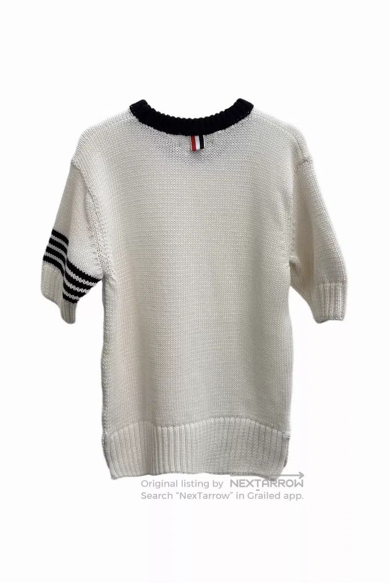 Thom Browne Thom Browne White Classic Four-Stripe Cotton Crewneck Shor Size US M / EU 48-50 / 2 - 2 Thumbnail