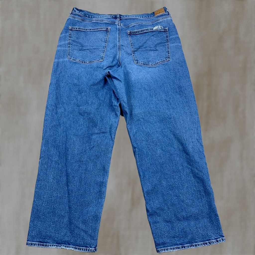 American Eagle Outfitters American Eagle Outfitters Jeans Women 18 High Rise Mom 38x29 Denim Blue 90s Grunge Retro 5-Pocket Womens Size 40" / US 18 - 1 Thumbnail