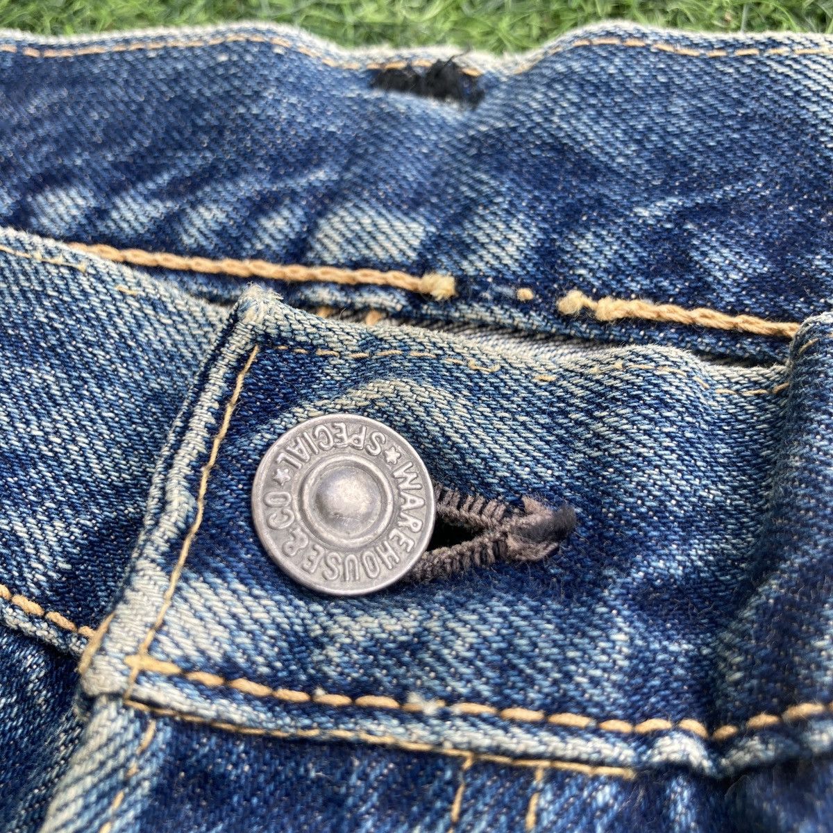 Warehouse & Co. VINTAGE WAREHOUSE SELVEDGE 3 QUARTER DISTRESSED JEANS Size US 33 - 8 Thumbnail