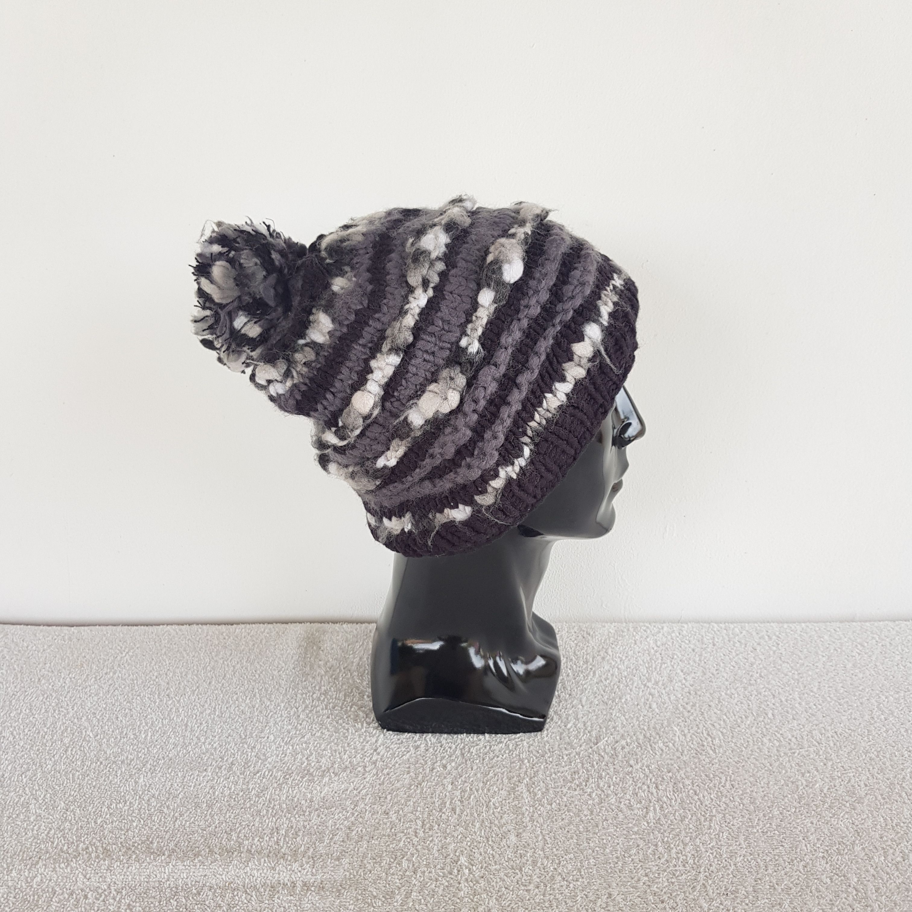 Other Vintage Japanese Ribbed Beanie Knit Crochet Snow Caps Hats. Size ONE SIZE - 3 Thumbnail