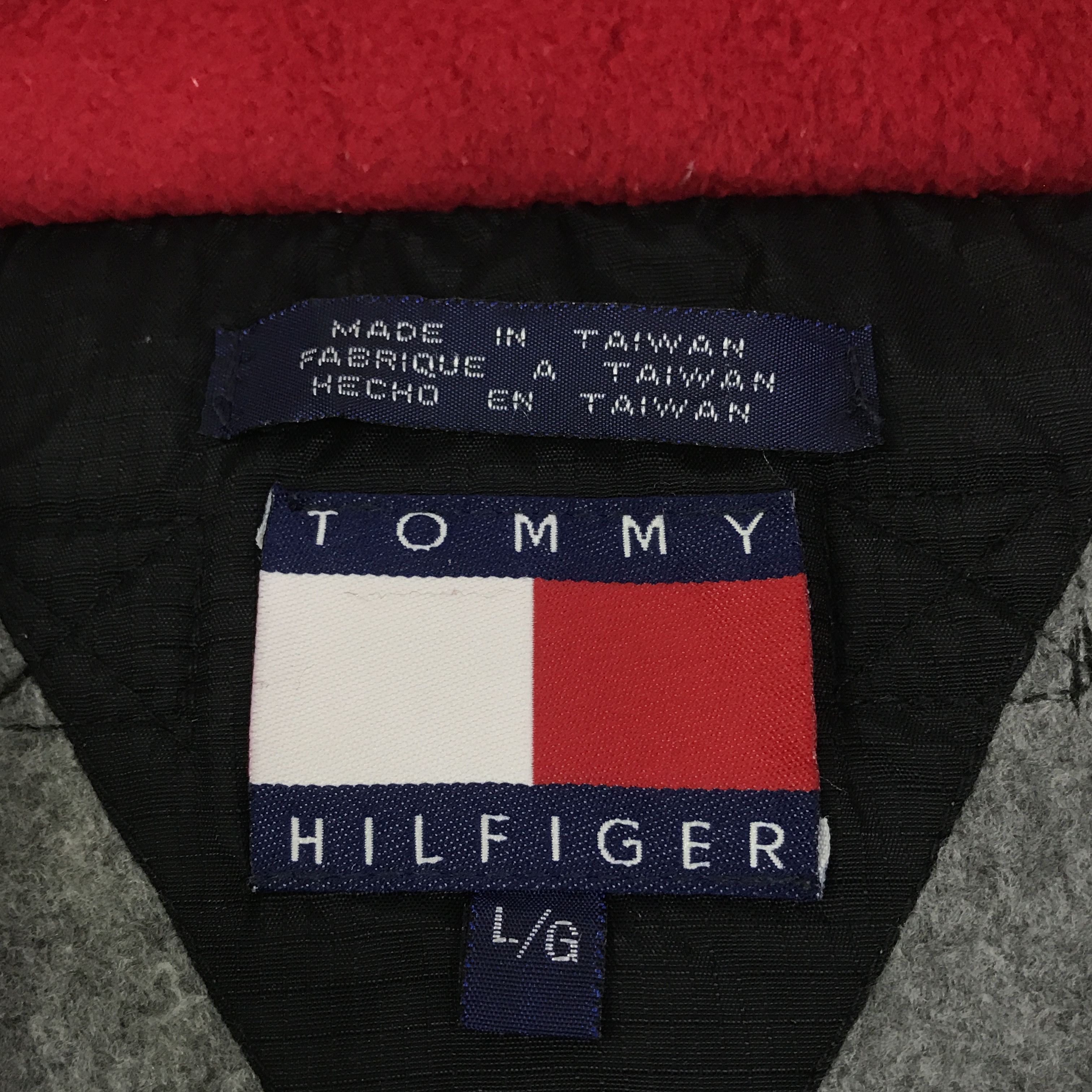 Tommy Hilfiger Vintage Tommy Hilfiger fleece Vest K128B20 Size US L / EU 52-54 / 3 - 13 Thumbnail