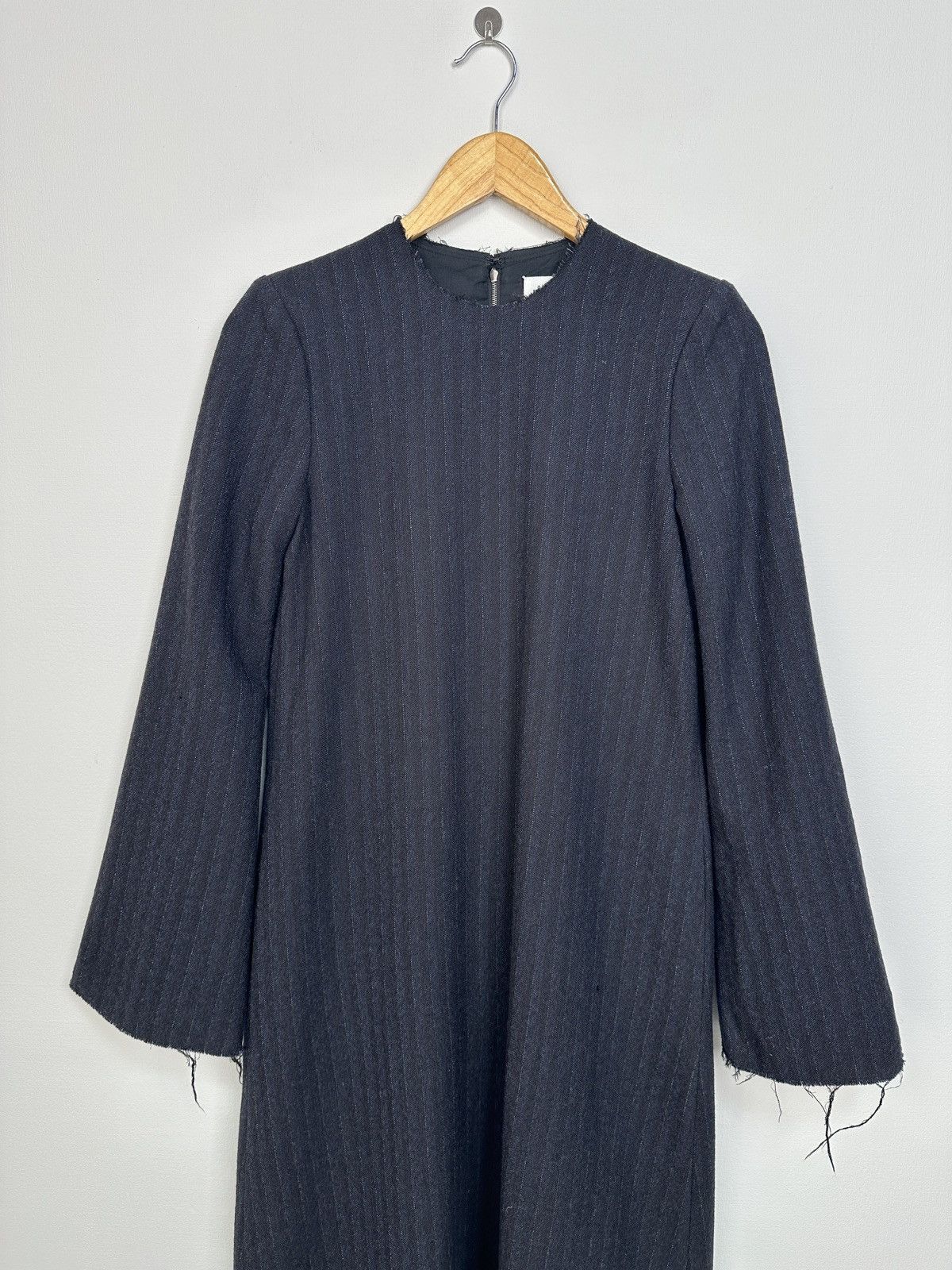 Maison Margiela FW17 Maison Margiela Navy Pinstripe Wool Dress Frayed Detail Size XS / US 0-2 / IT 36-38 - 4 Thumbnail