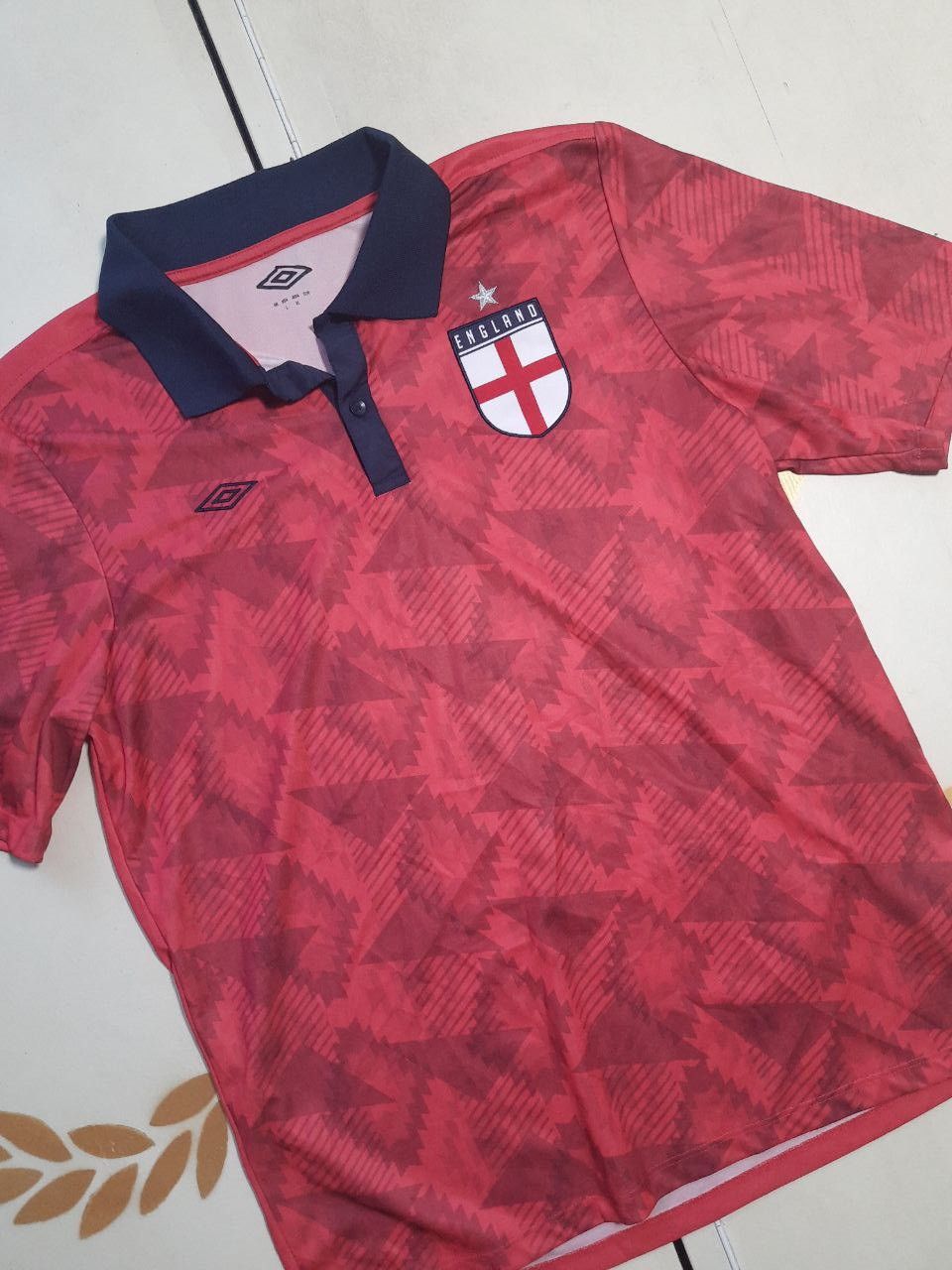 Umbro Umbro England St Georges Flag Jersey 2018 Size US L / EU 52-54 / 3 - 6 Thumbnail