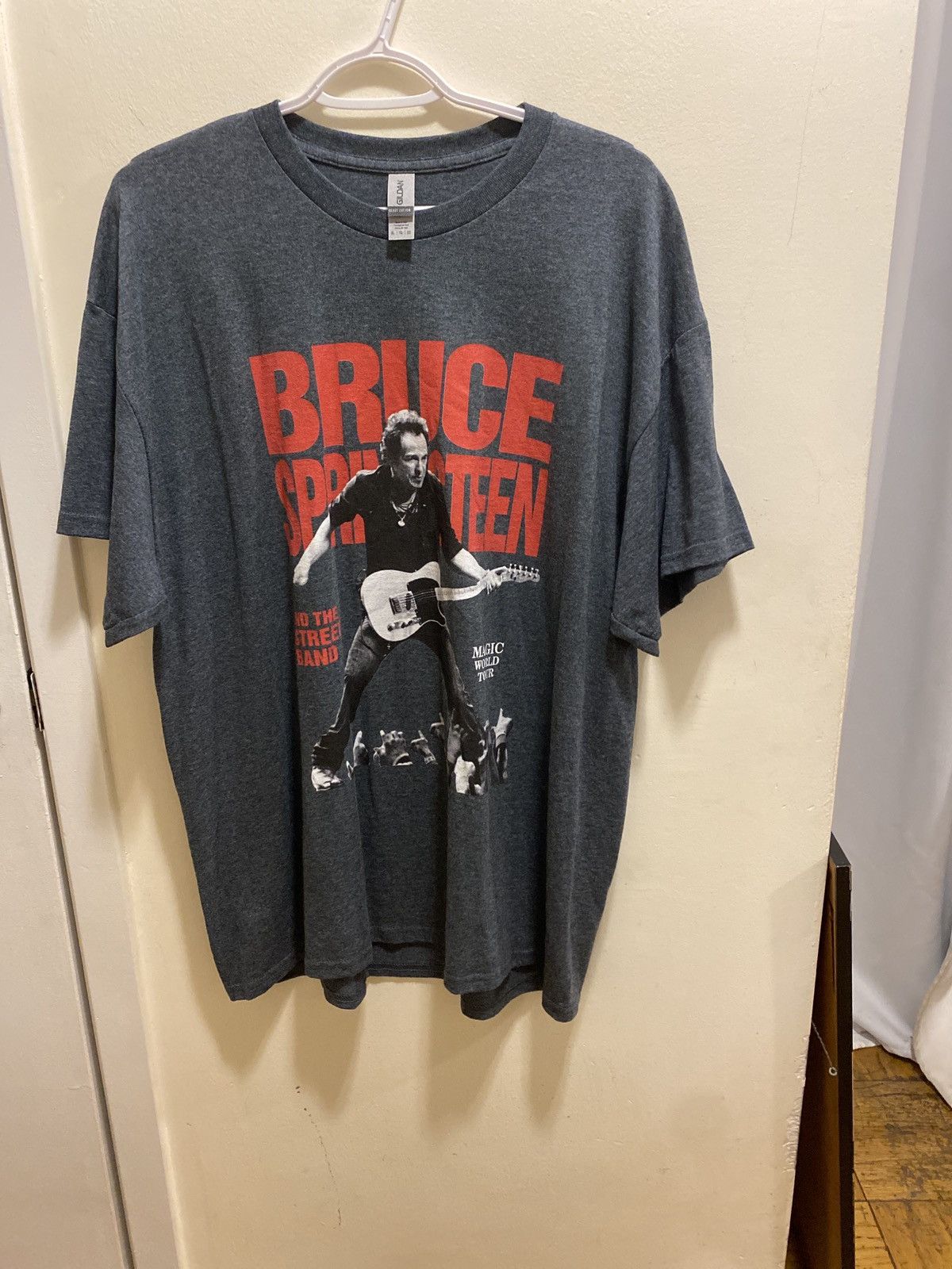 Band Tees Bruce Springsteen T-shirt Size US XL / EU 56 / 4 - 1 Thumbnail