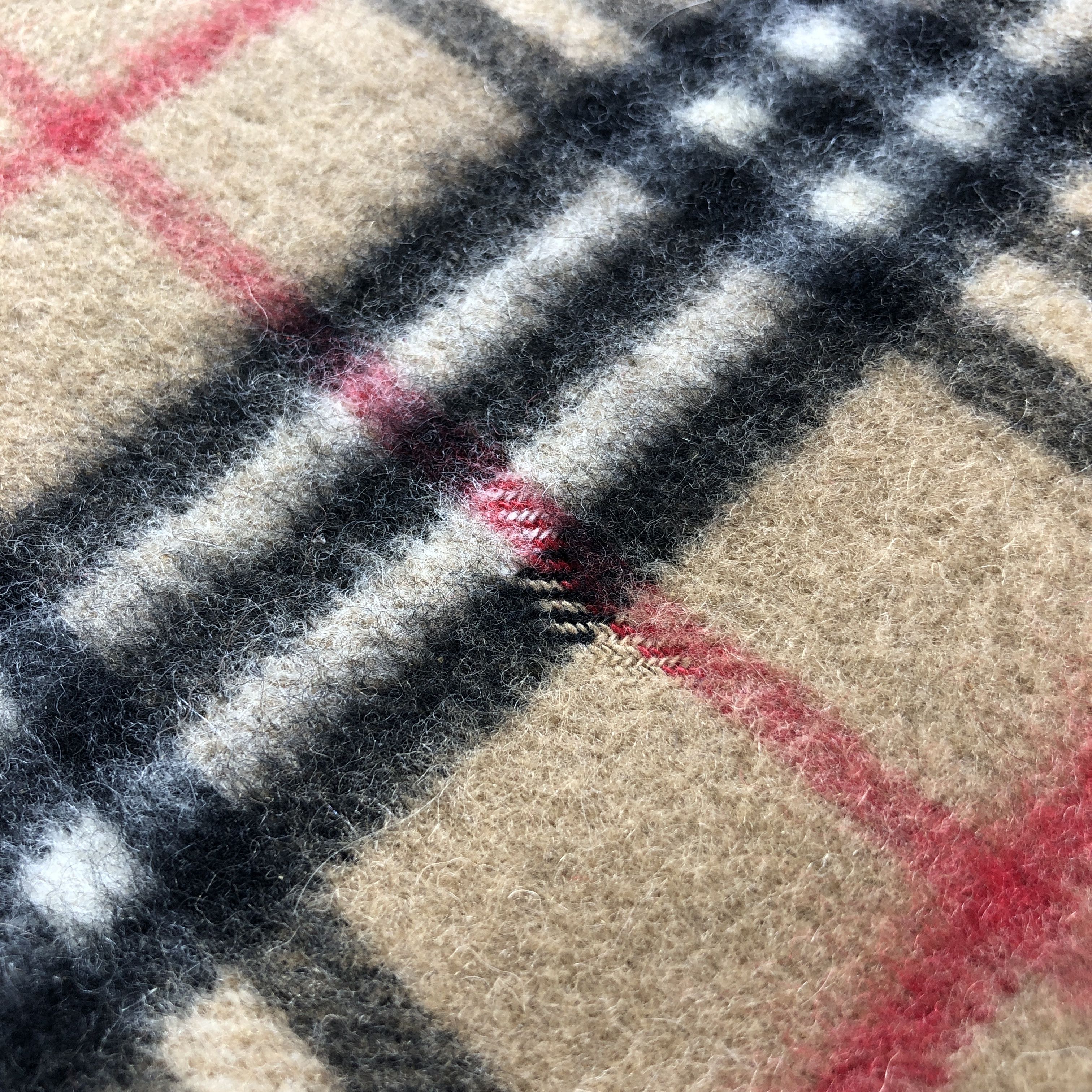 Burberry Burberry Tan Nova Check Cashmere Scarf Muffler V2879 Size ONE SIZE - 6 Thumbnail