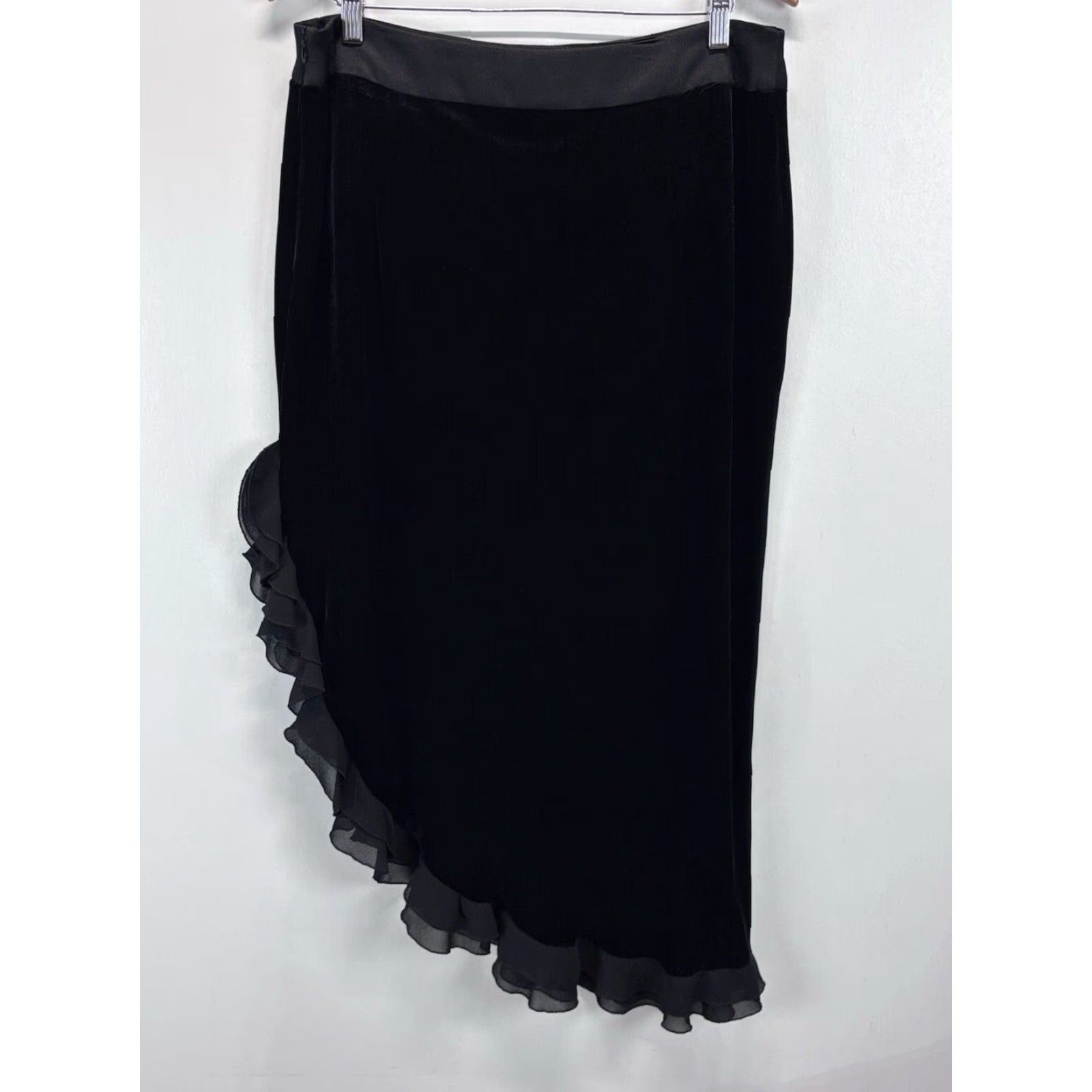 Vintage VINTAGE JS Collection Velvet Skirt Sz 16 Women’s Black Ruffle Trim Goth 90s Whimsigoth Asymmetric Long Long Skirt Womens Size 38" / US 16 / IT 52 - 3 Thumbnail