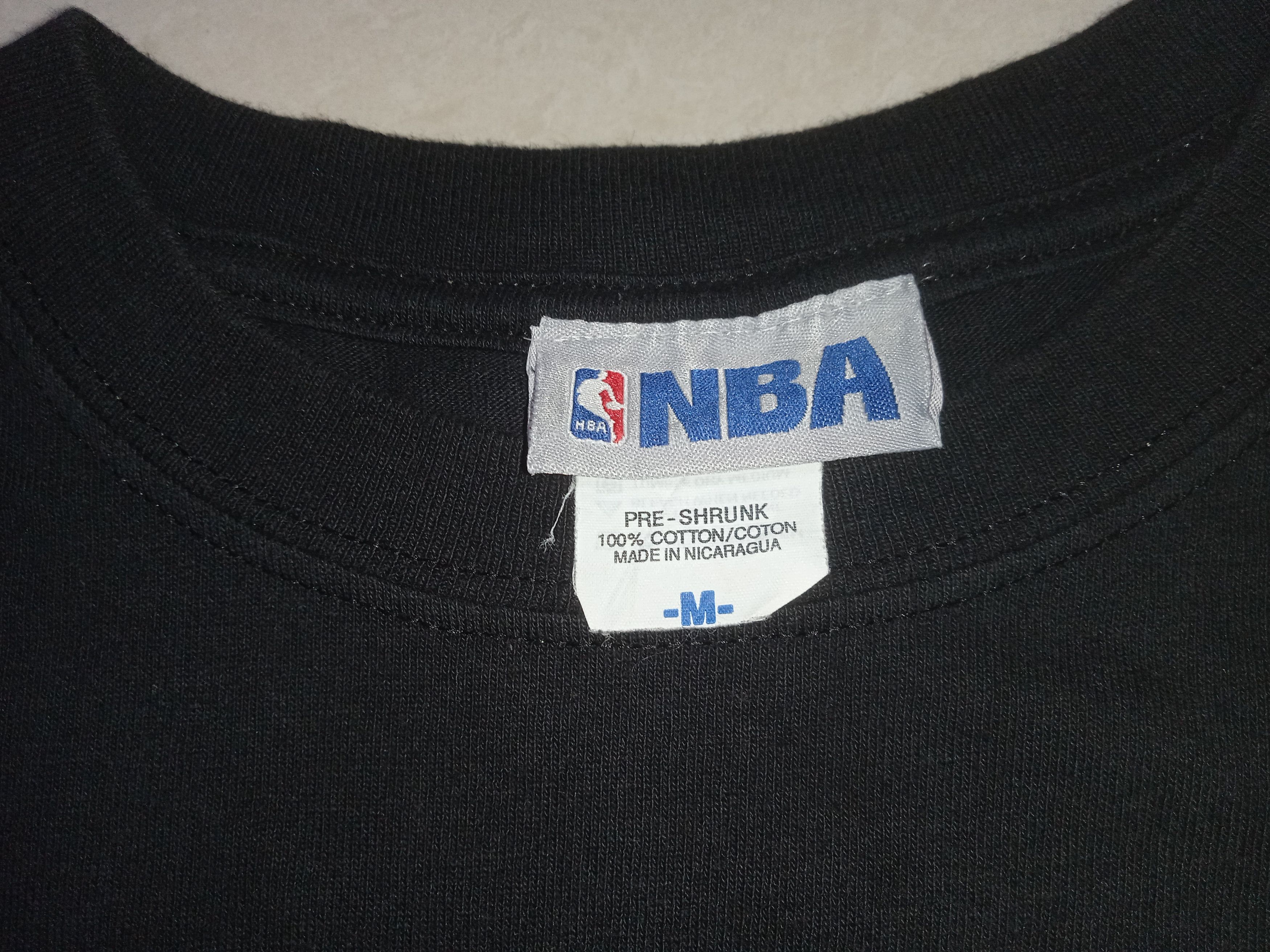 Vintage Vintage 00s LeBron James & Shaq Cleveland Cavs T Shirt Size US M / EU 48-50 / 2 - 2 Thumbnail