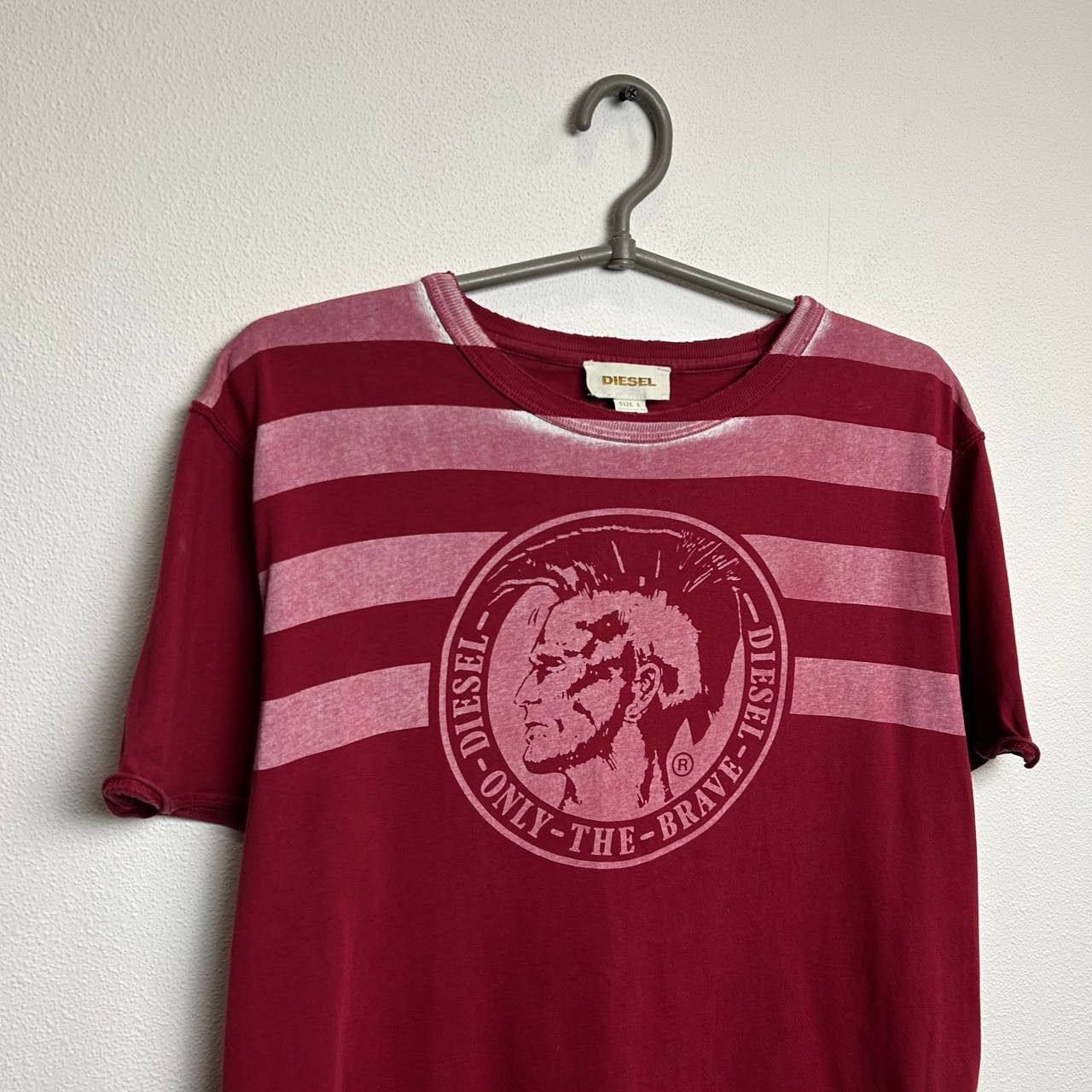 Diesel Designer Diesel Big graphic logo y2k opium tee Size US L / EU 52-54 / 3 - 2 Thumbnail