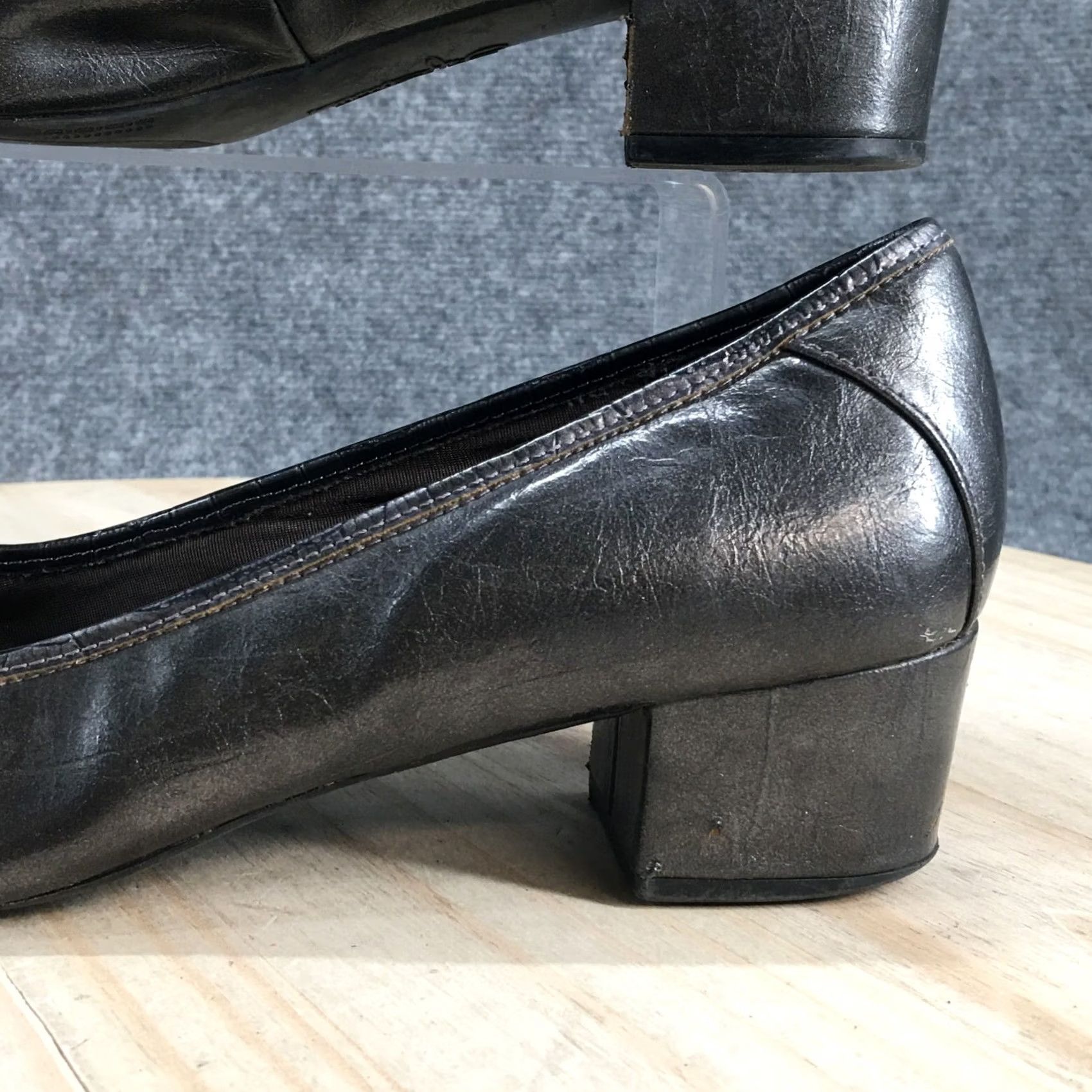 Vintage LifeStride Heels Womens 9 M Lynx Slip On Metallic Pumps Gray Faux Leather Casual Pump Womens Shoes Mens Womens Size US 9 / IT 39 - 3 Thumbnail