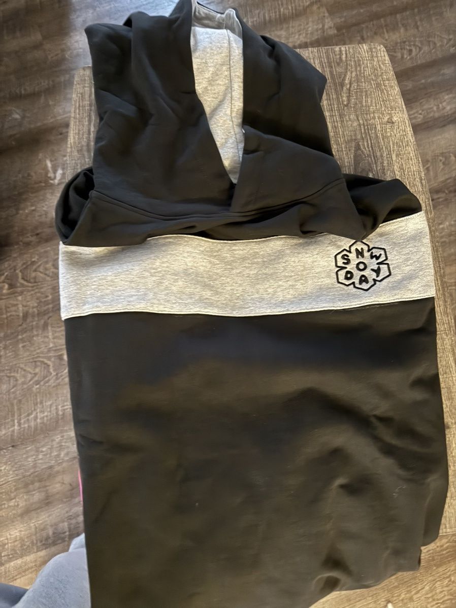 Snowday NWT Snowday Hoodie with original bag Size US XL / EU 56 / 4 - 1 Thumbnail