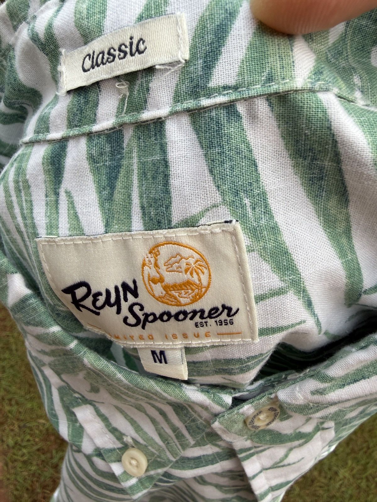 Reyn Spooner PreOwned Reyn Spooner Classic Green/White Hawaiian Men's M Size US M / EU 48-50 / 2 - 5 Thumbnail