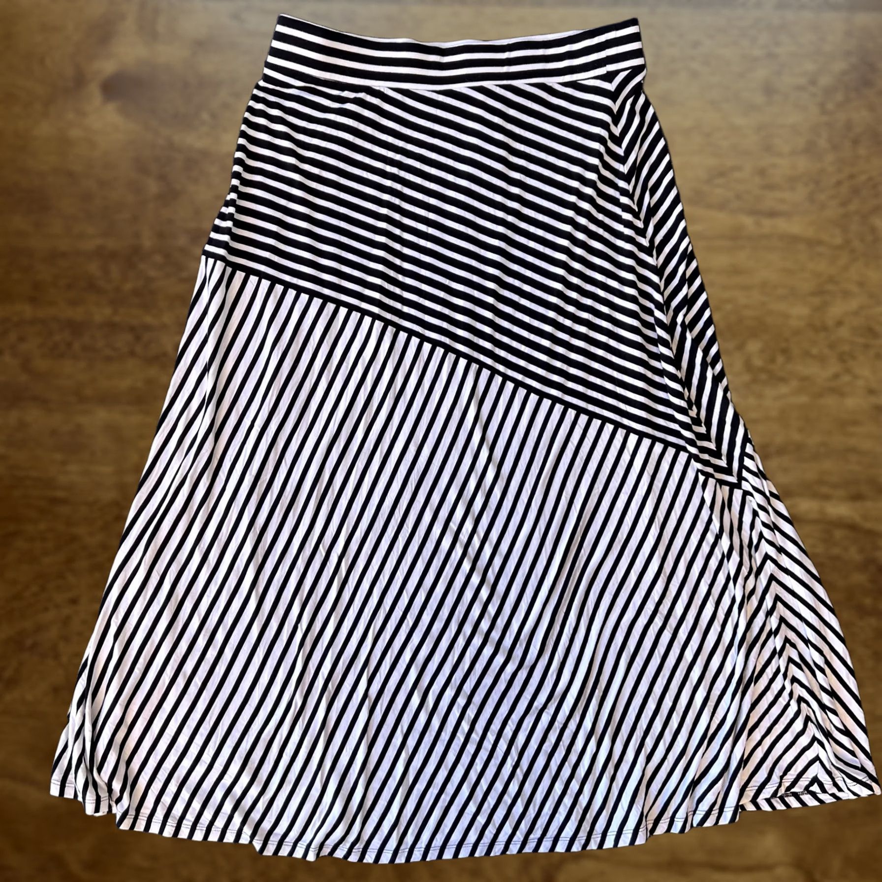 Vintage INC International Concepts Skirt Womens Large Black White Stripe A-Line Midi Size 36" / US 14 / IT 50 - 1 Thumbnail