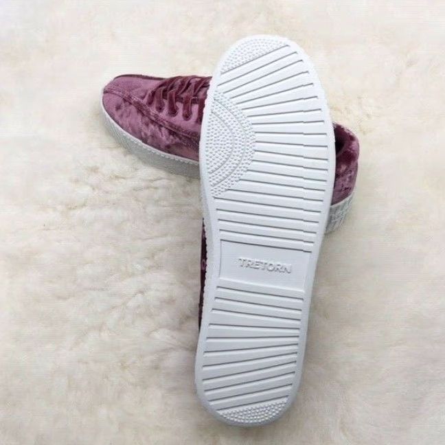 Vintage Tretorn Sneaker Womens SZ 5.5 M BLUSH Crushed Velvet Fashion NYLITE 4 BOLD 5 Size US 6 / IT 36 - 8 Thumbnail