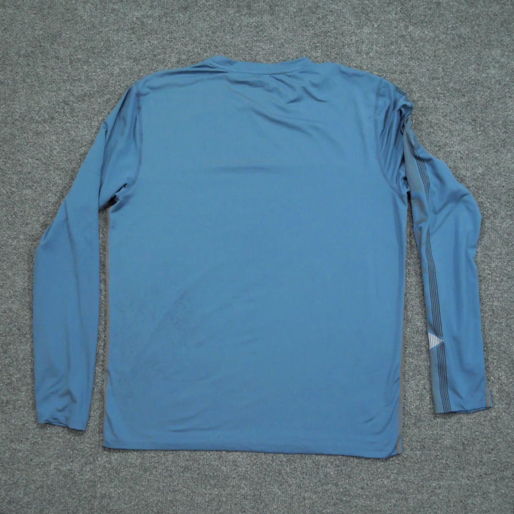 Vintage Gerry T Shirt Adult Medium Blue Long Sleeve Crew Neck Lightweight Regular Size US M / EU 48-50 / 2 - 6 Thumbnail