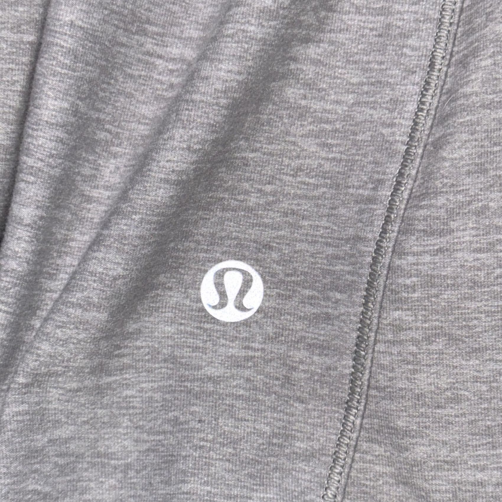 Lululemon Lululemon Jacket Womens 8 Gray 1/2 Zip Thumbholes Reflective Running Athletic Shirt Size M / US 6-8 / IT 42-44 - 6 Thumbnail