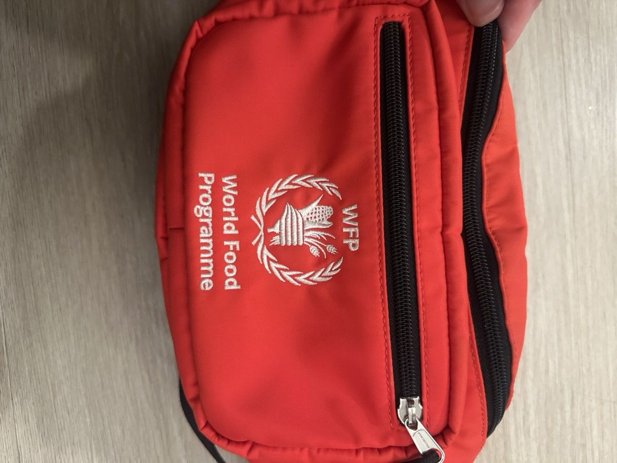 Balenciaga World Food Programme Fanny Pack Size ONE SIZE - 2 Thumbnail