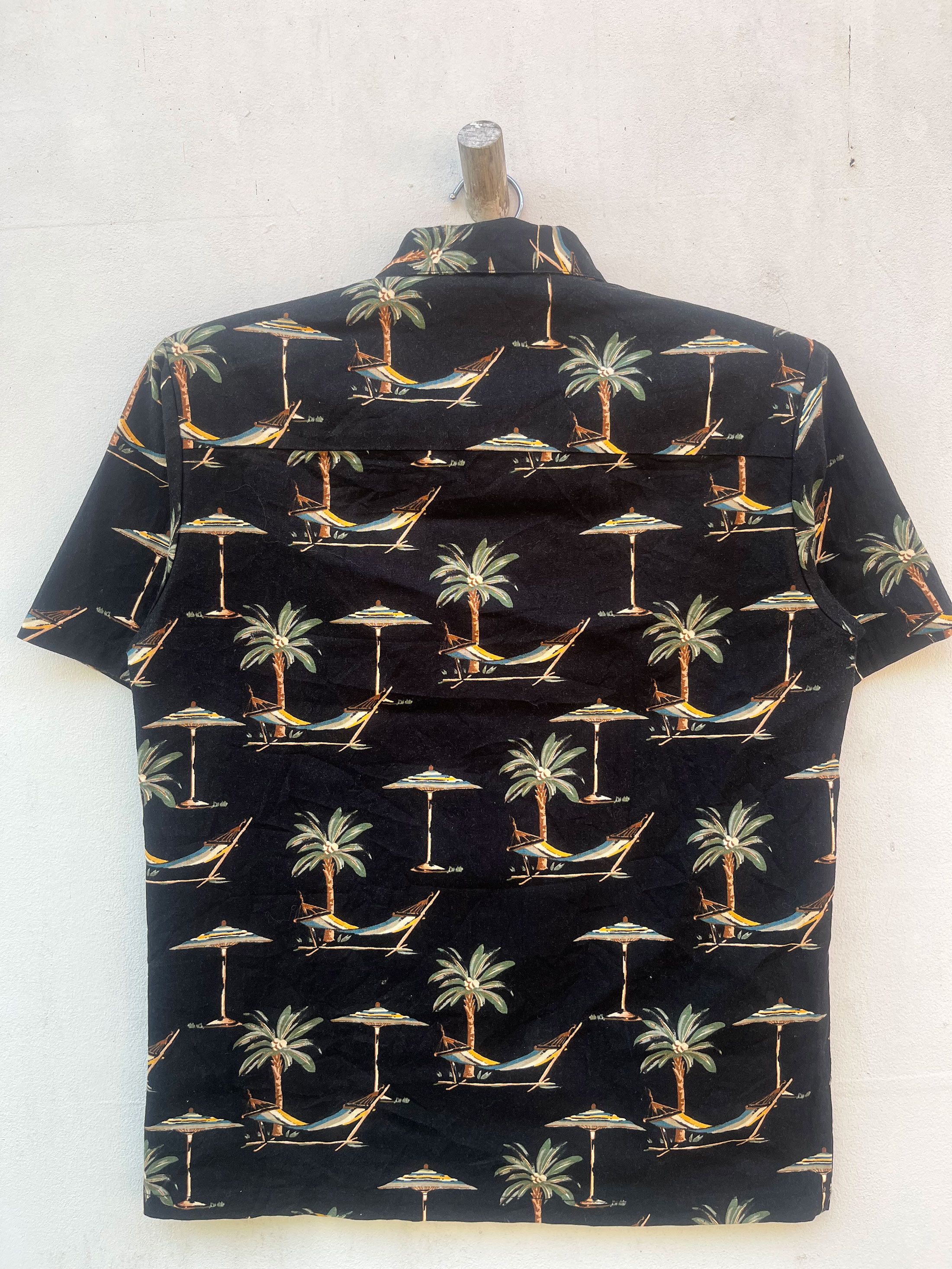 Neighborhood Neighboorhood Japanese Aloha Hawaiian Hawaii Camp Size US S / EU 44-46 / 1 - 5 Thumbnail