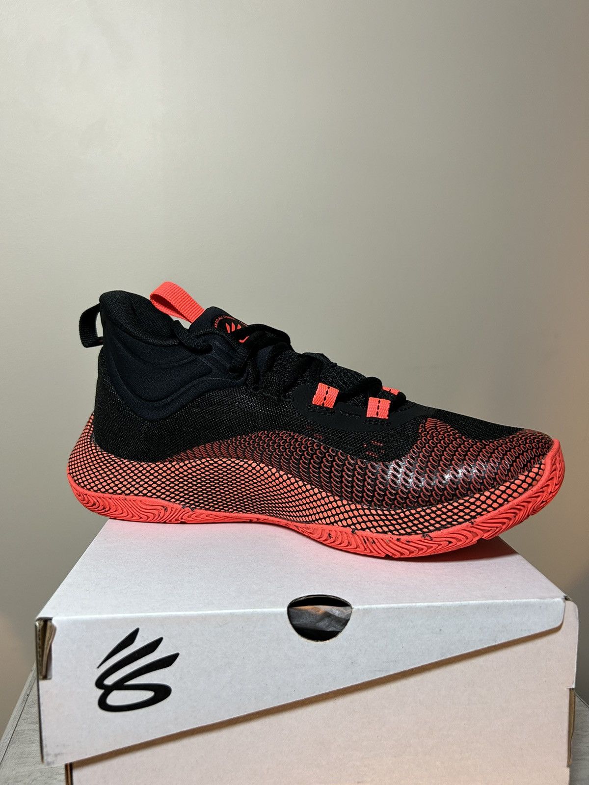Under Armour Curry HOVR Splash “Black Red” Size US 8 / EU 41 - 2 Thumbnail