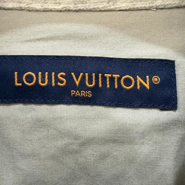 Louis Vuitton Louis Vuitton Logo pocket wool jacket Size US M / EU 48-50 / 2 - 3 Thumbnail