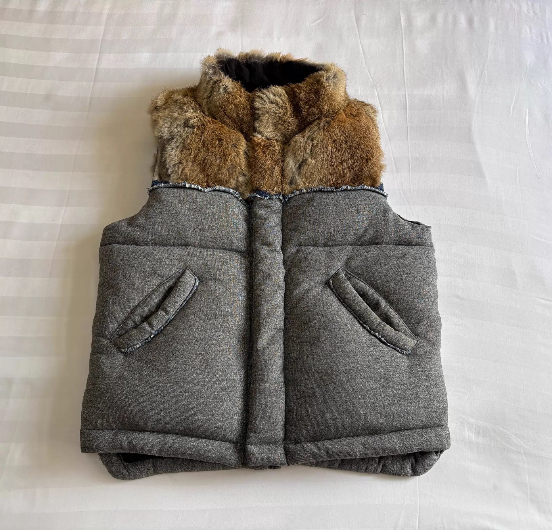 Maison MIHARA YASUHIRO MIHARA YASUHIRO Vintage Partial Rabbit Fur Down Vest Size ONE SIZE - 1 Thumbnail