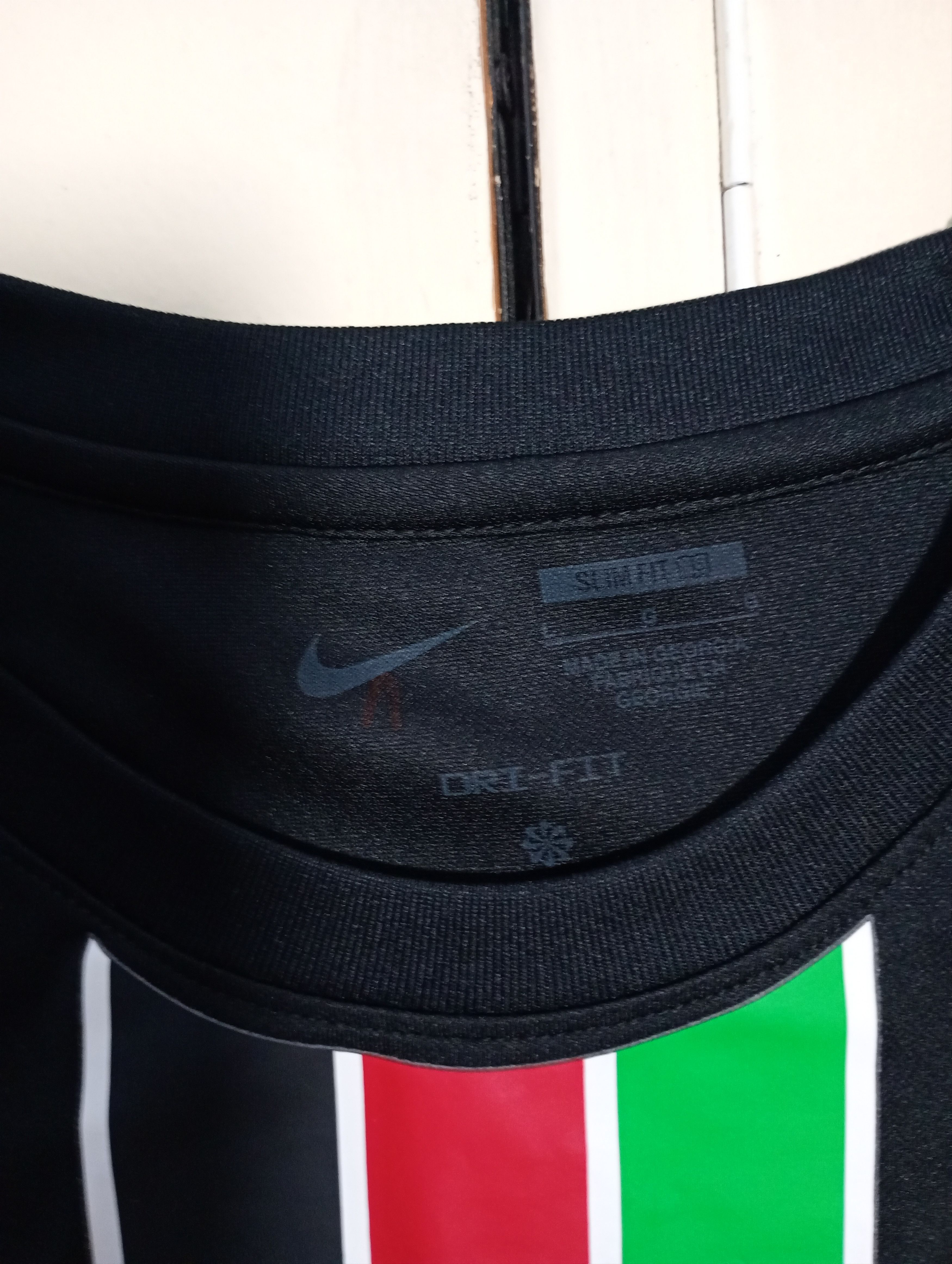 Nike Nike Glentoran FC Away Jersey 2022-2023 Size US L / EU 52-54 / 3 - 8 Thumbnail