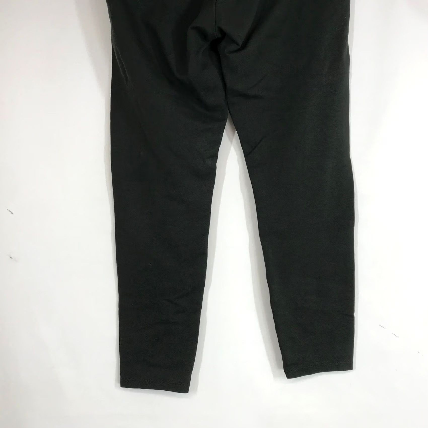 Vintage VINTAGE Daily Ritual Women's Black Knit High Waisted Leggings Size Medium Size 32" / US 10 / IT 46 - 6 Thumbnail