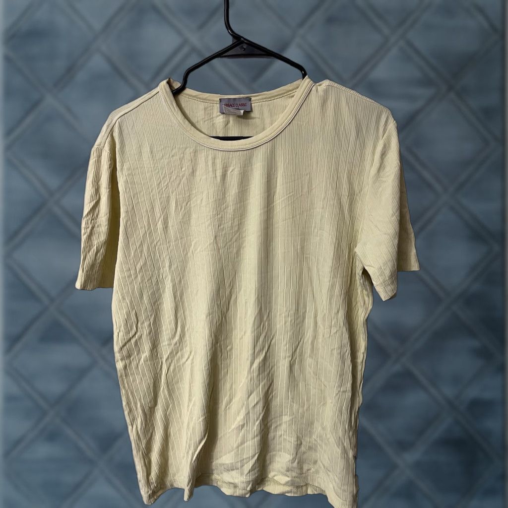 Versace Versace Classic soft mens ribbed tshirt Authenticated Medium Yellow Authentic Size US L / EU 52-54 / 3 - 1 Thumbnail
