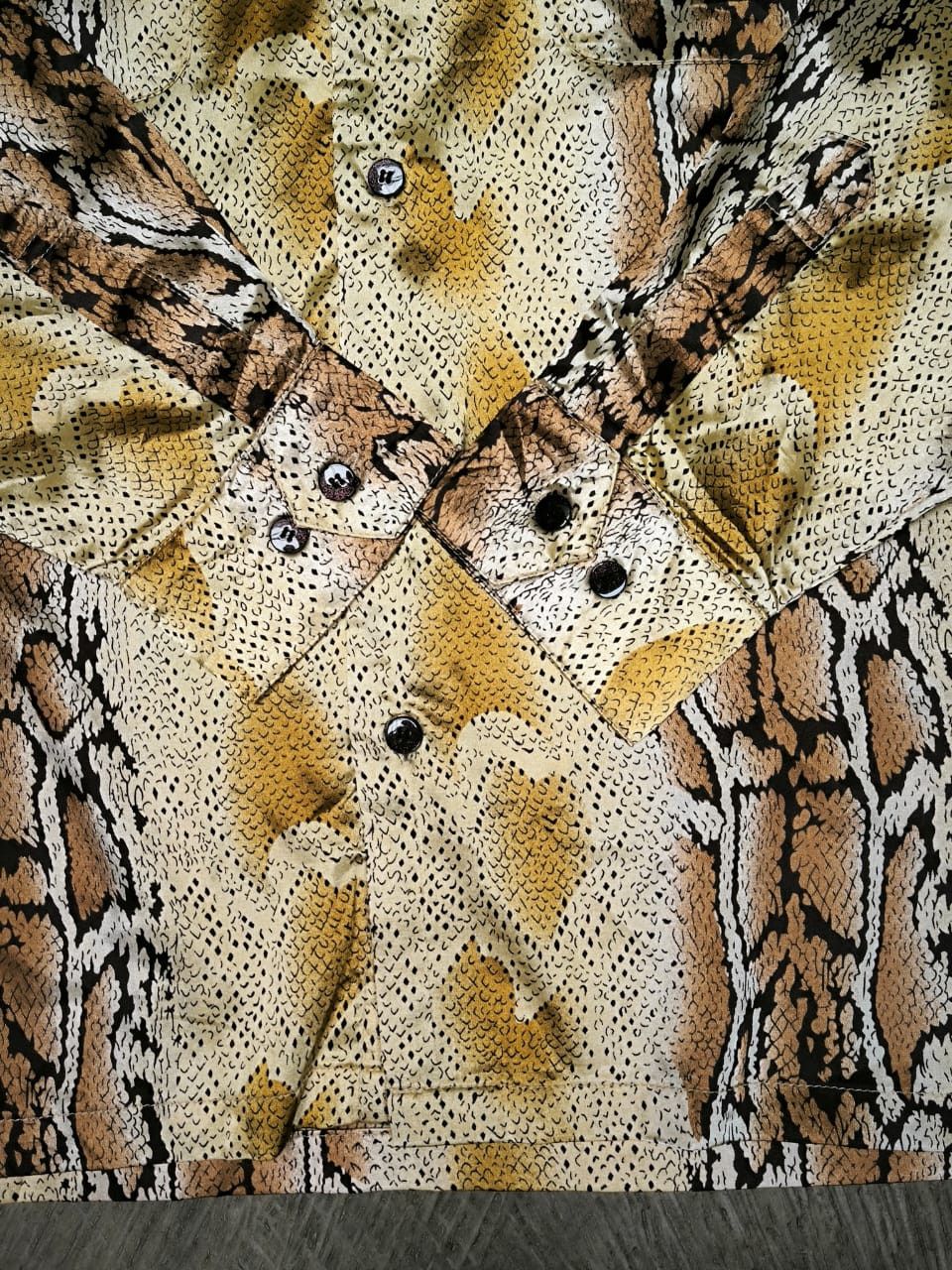 Japanese Brand × Vintage python pattern shirt Drop Head Size US L / EU 52-54 / 3 - 7 Thumbnail