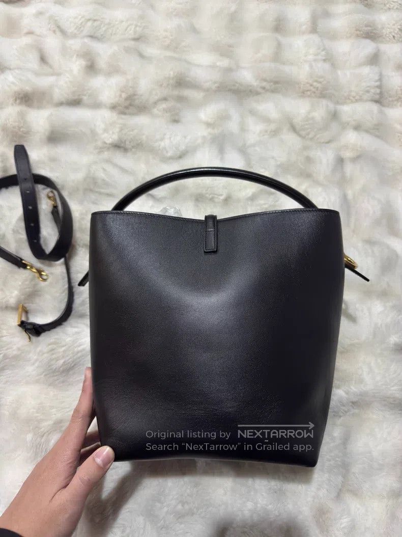 Saint Laurent Paris Saint Laurent Paris Large Black Gold Leather Bucket Bag Size ONE SIZE - 5 Thumbnail