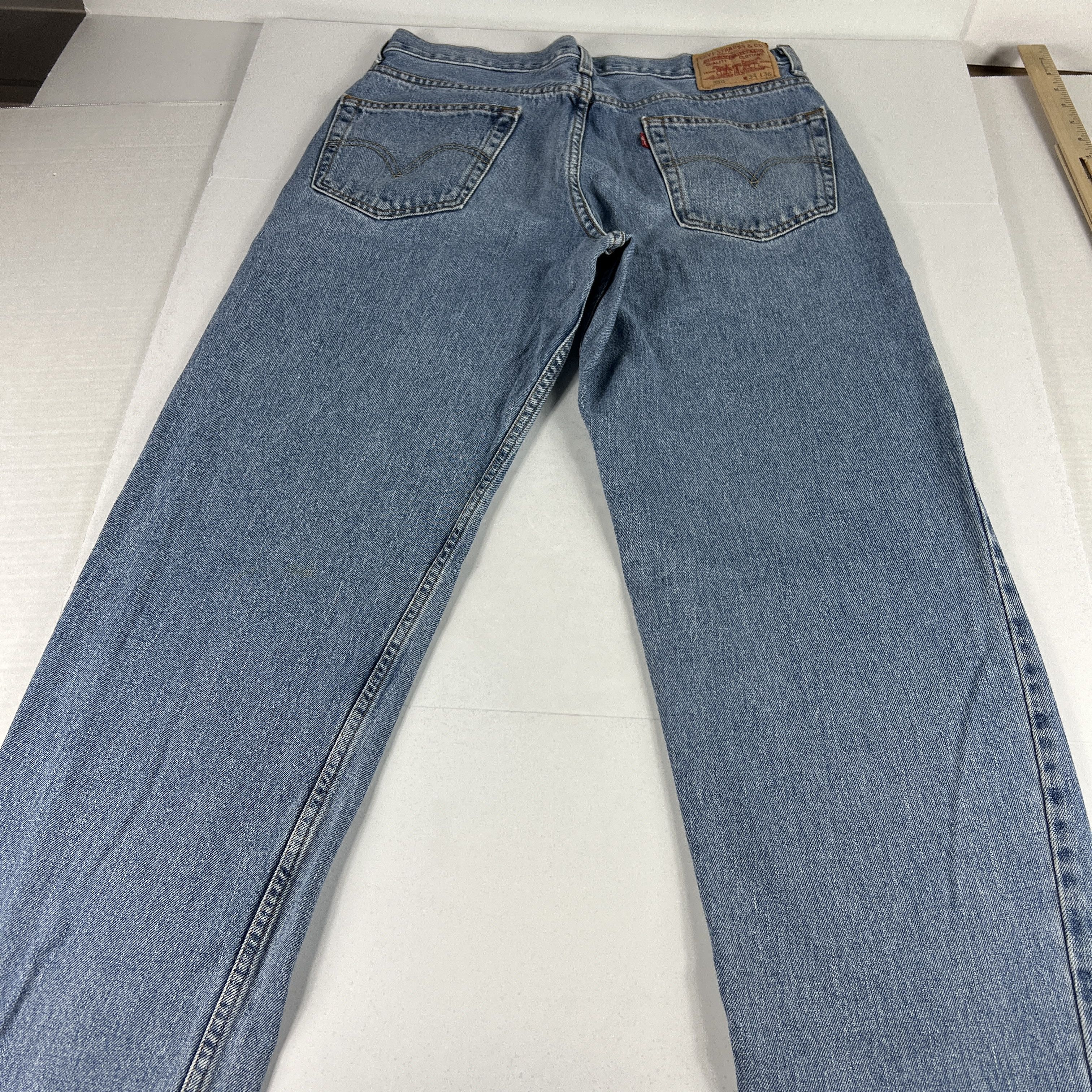 Levi's Y2K Levi's Jeans 550 Relaxed Fit Blue Faded Cotton Denim Size US 33 - 11 Thumbnail