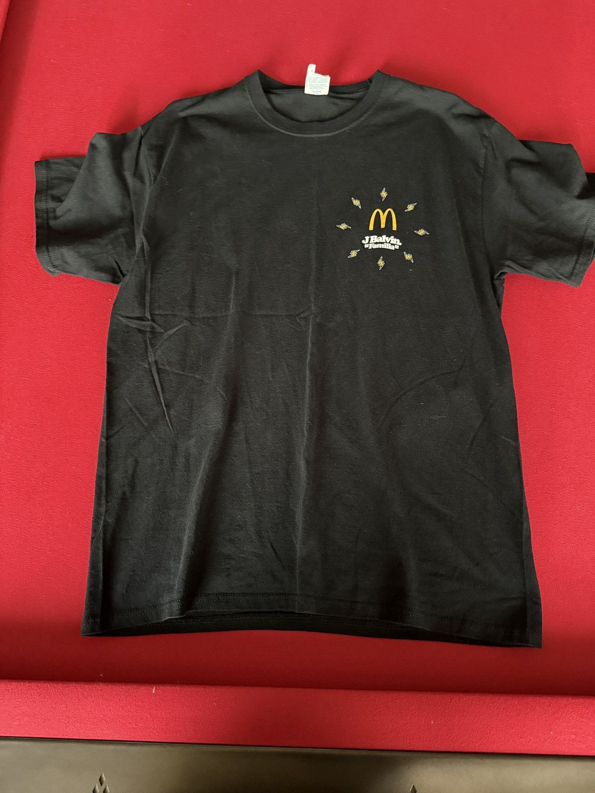 J Balvin J Balvin “Familia” McDonalds Tee Size US M / EU 48-50 / 2 - 1 Thumbnail