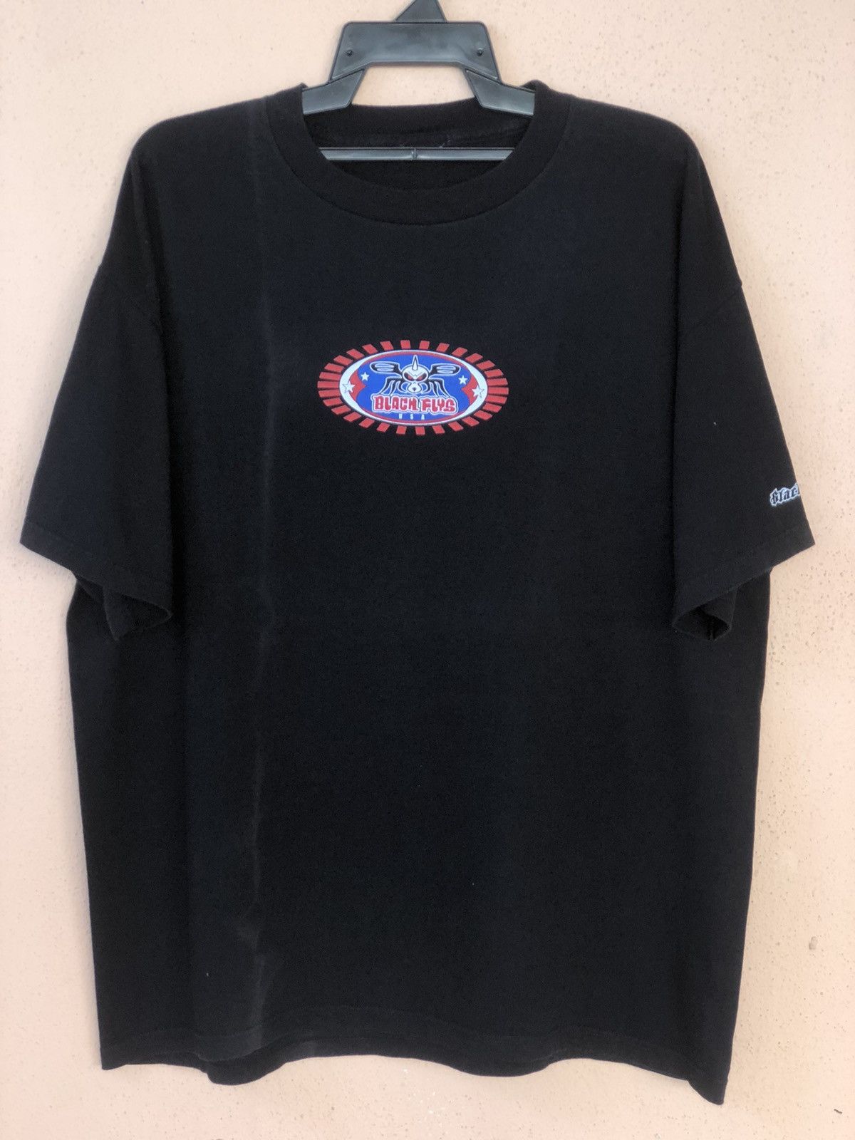 Vintage Vintage 90s BLACK FLYS Skateboard Tee Size US XL / EU 56 / 4 - 2 Thumbnail