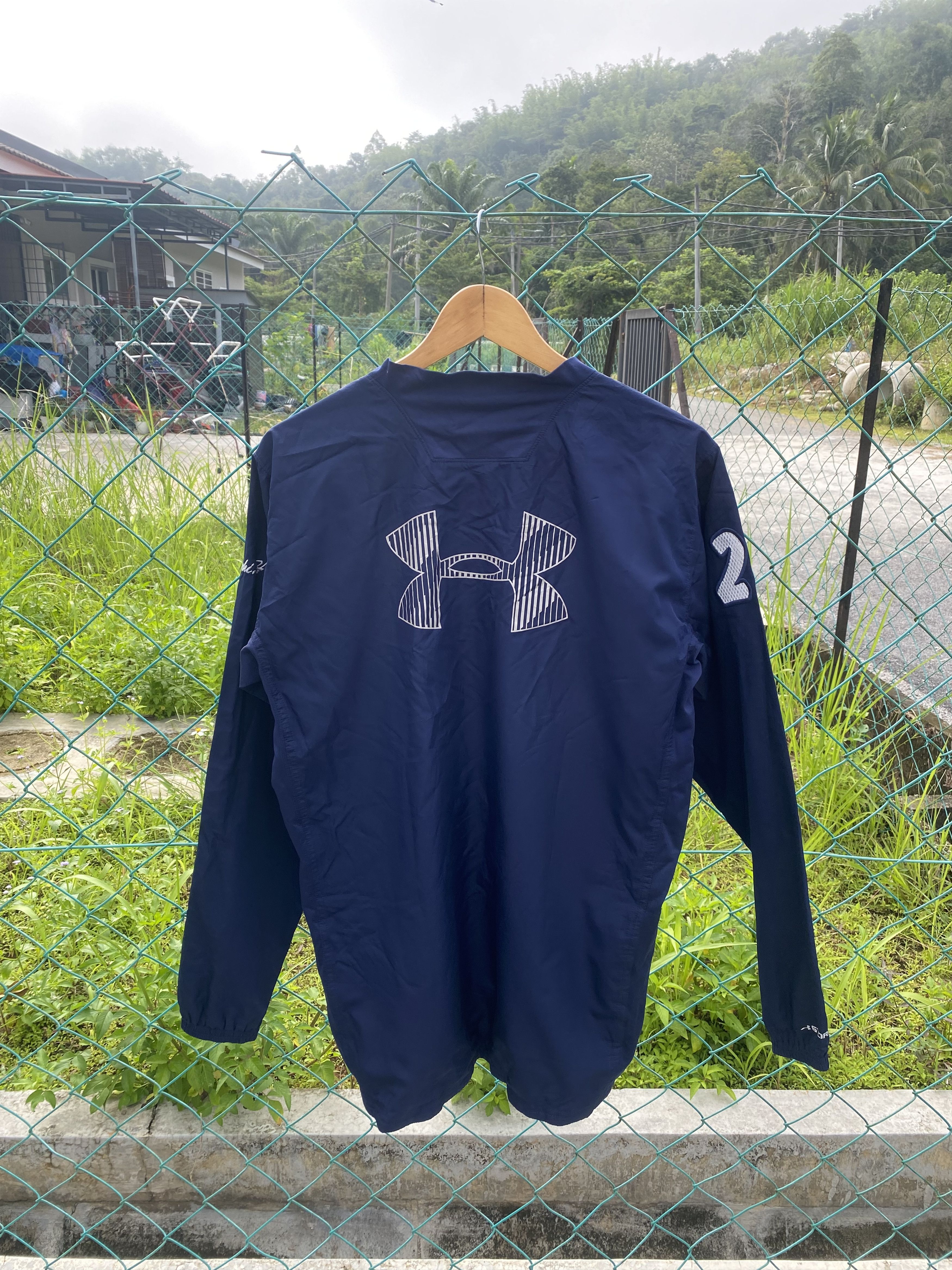 Under Armour ⚡️Steals⚡️Under Armour spellout training sweater Size US L / EU 52-54 / 3 - 2 Thumbnail
