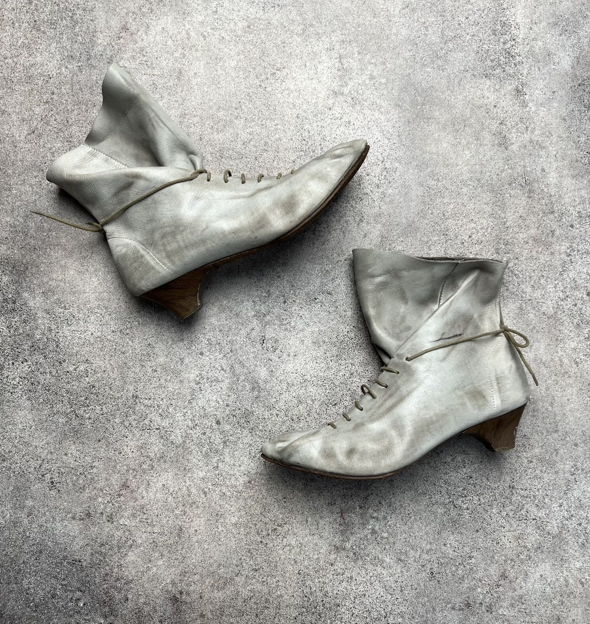 Antique x Vintage Genuine Leather Faded Heels Shoes in Grey, Men's (Size 8)