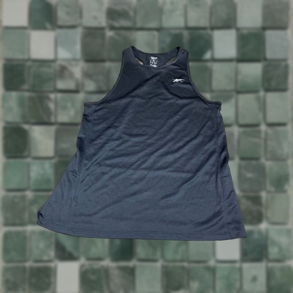 Reebok Reebok Tank Top Womens Small S Sleeveless Black Shirt Athletic Size S / US 4 / IT 40 - 1 Thumbnail