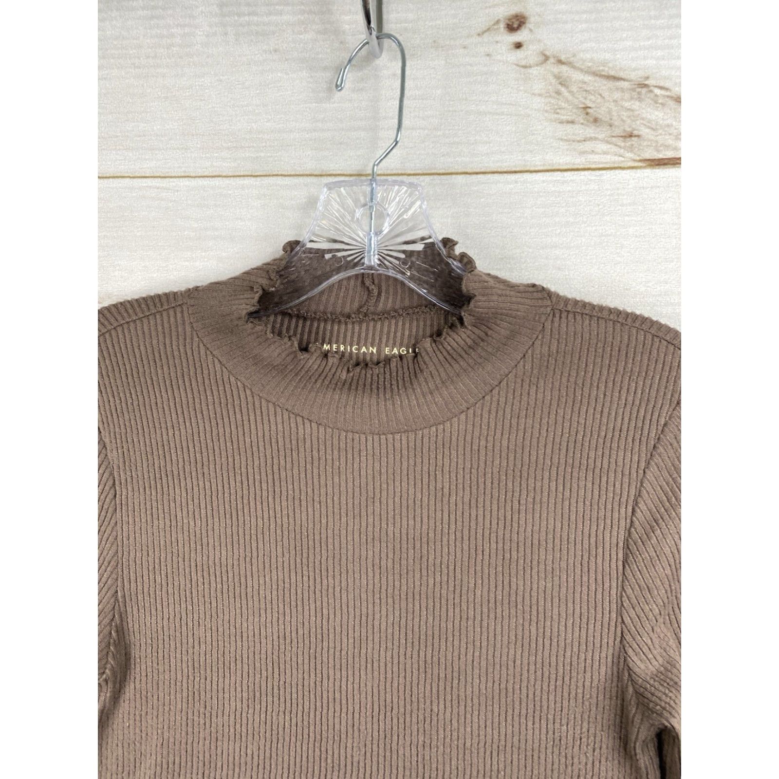 American Eagle Outfitters American Eagle Sweater Top Sz S Brown Ribbed Mock Neck Ruffle Cropped Pullover Size S / US 4 / IT 40 - 2 Thumbnail