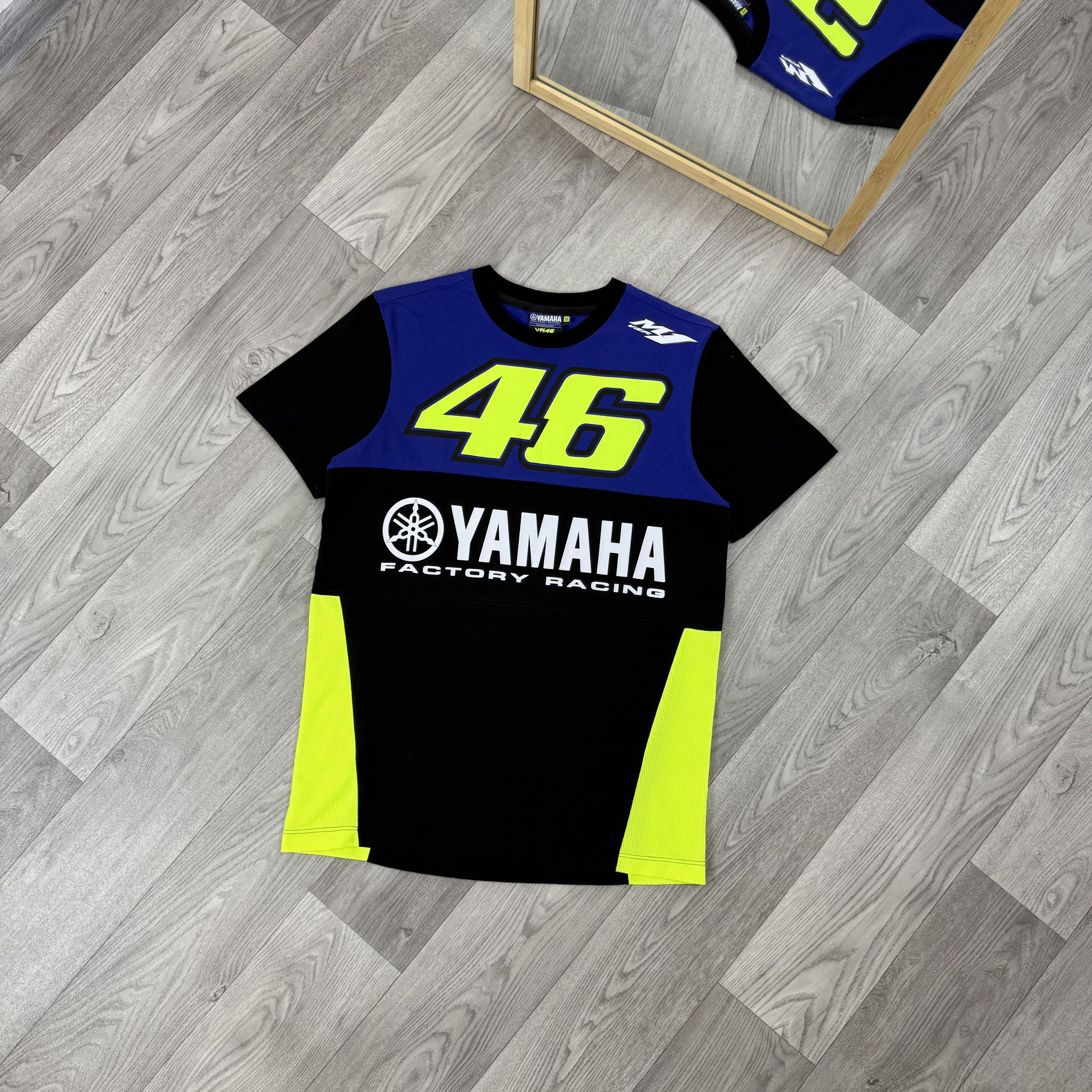 Yamaha Vintage Yamaha Valentino Rossi 46 Racing Graphic Tee Shirt Size US M / EU 48-50 / 2 - 1 Thumbnail