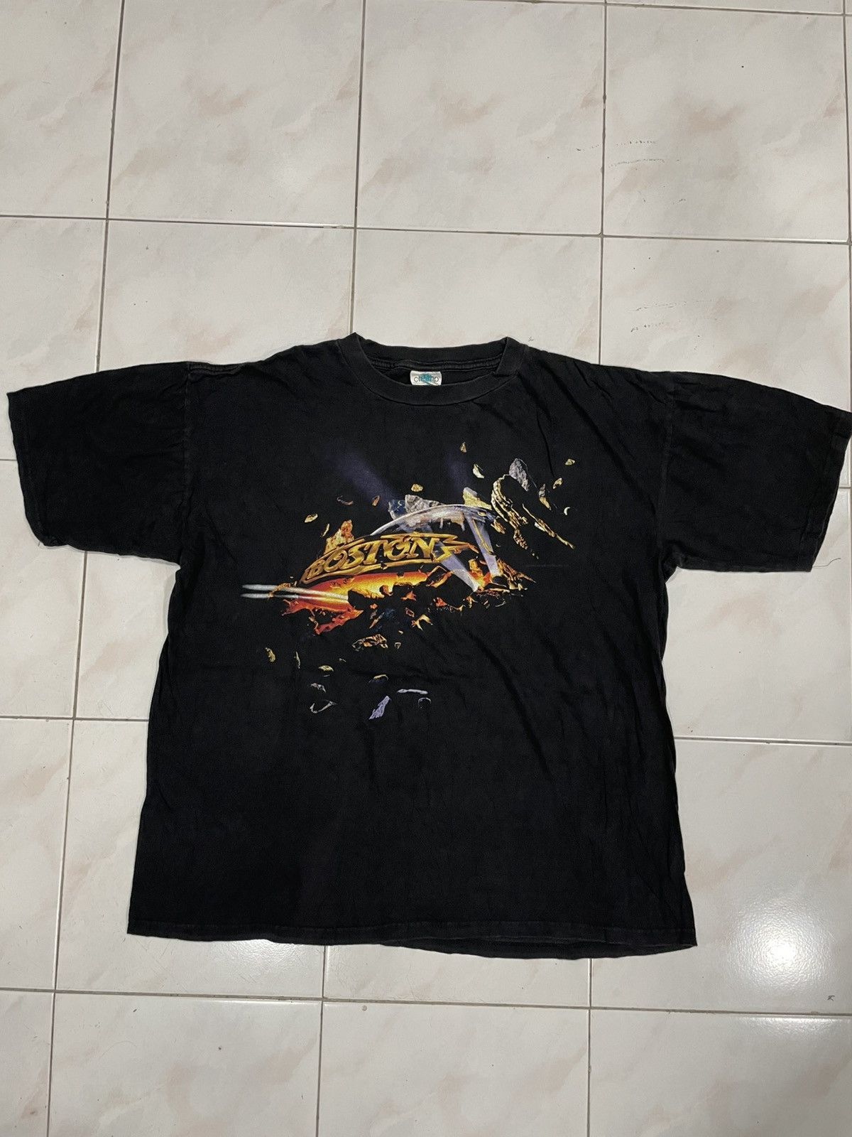 Band Tees Vintage Boston Band 1995 Livin for you promo Tour Epic label Size US XL / EU 56 / 4 - 2 Thumbnail