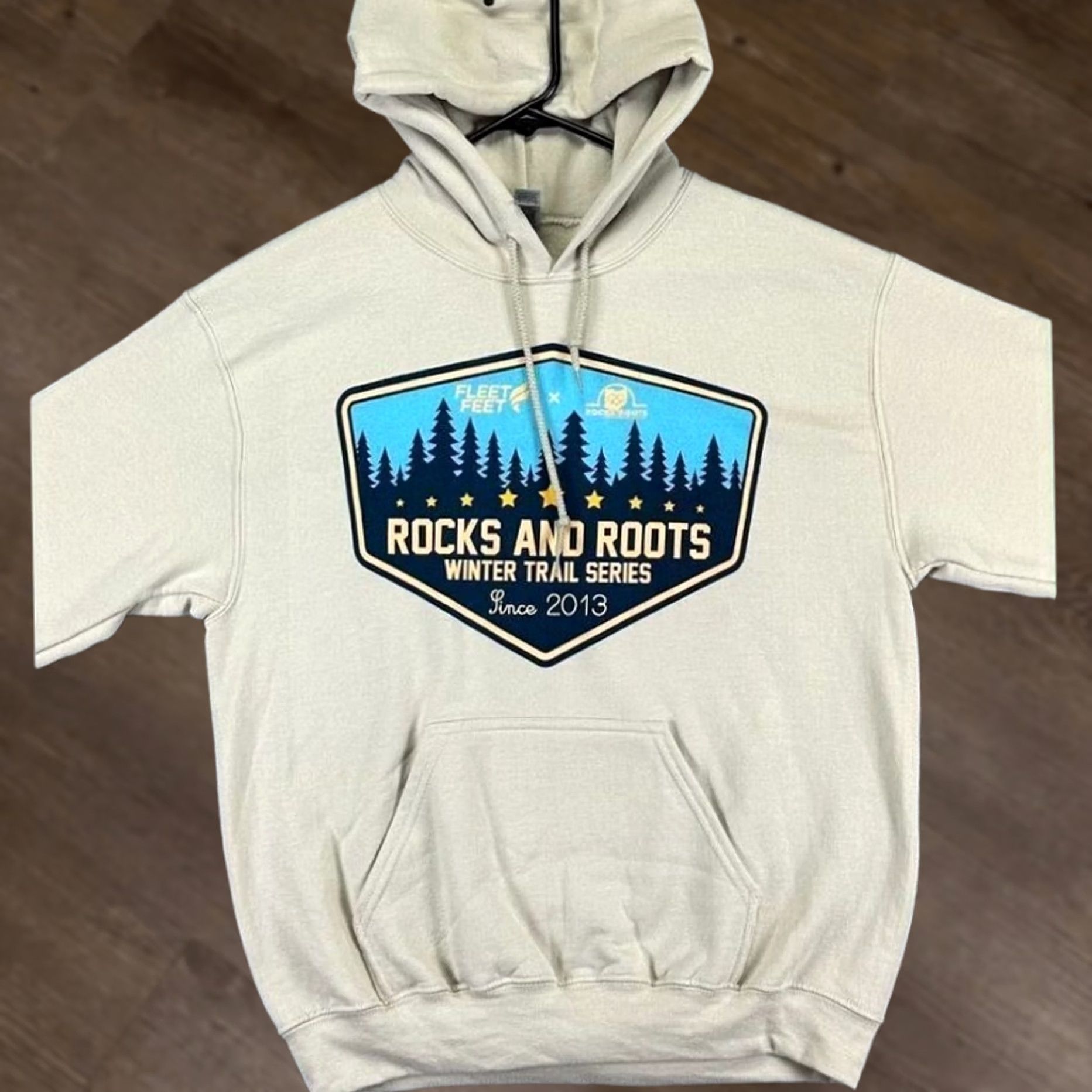 Gildan Gildan Sweatshirt Mens M Beige Heavy Blend Hoodie Rocks Roots Pullover EUC Size US M / EU 48-50 / 2 - 1 Thumbnail