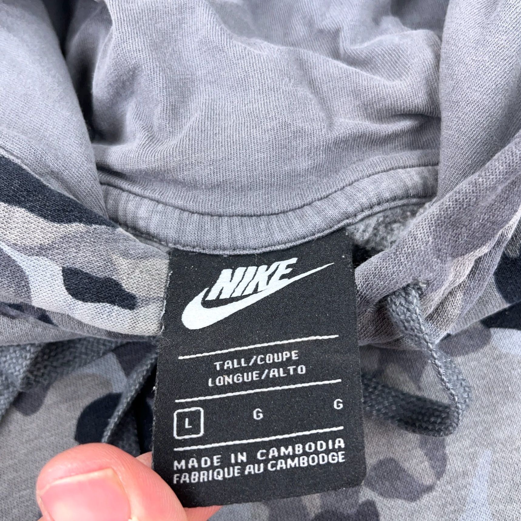 Nike Nike Hoodie Men L Gray Black Camo Sweatshirt Pullover Basic Cotton Retro Sports 80s 90s Hipster Outdoor Mens Size US L / EU 52-54 / 3 - 6 Thumbnail