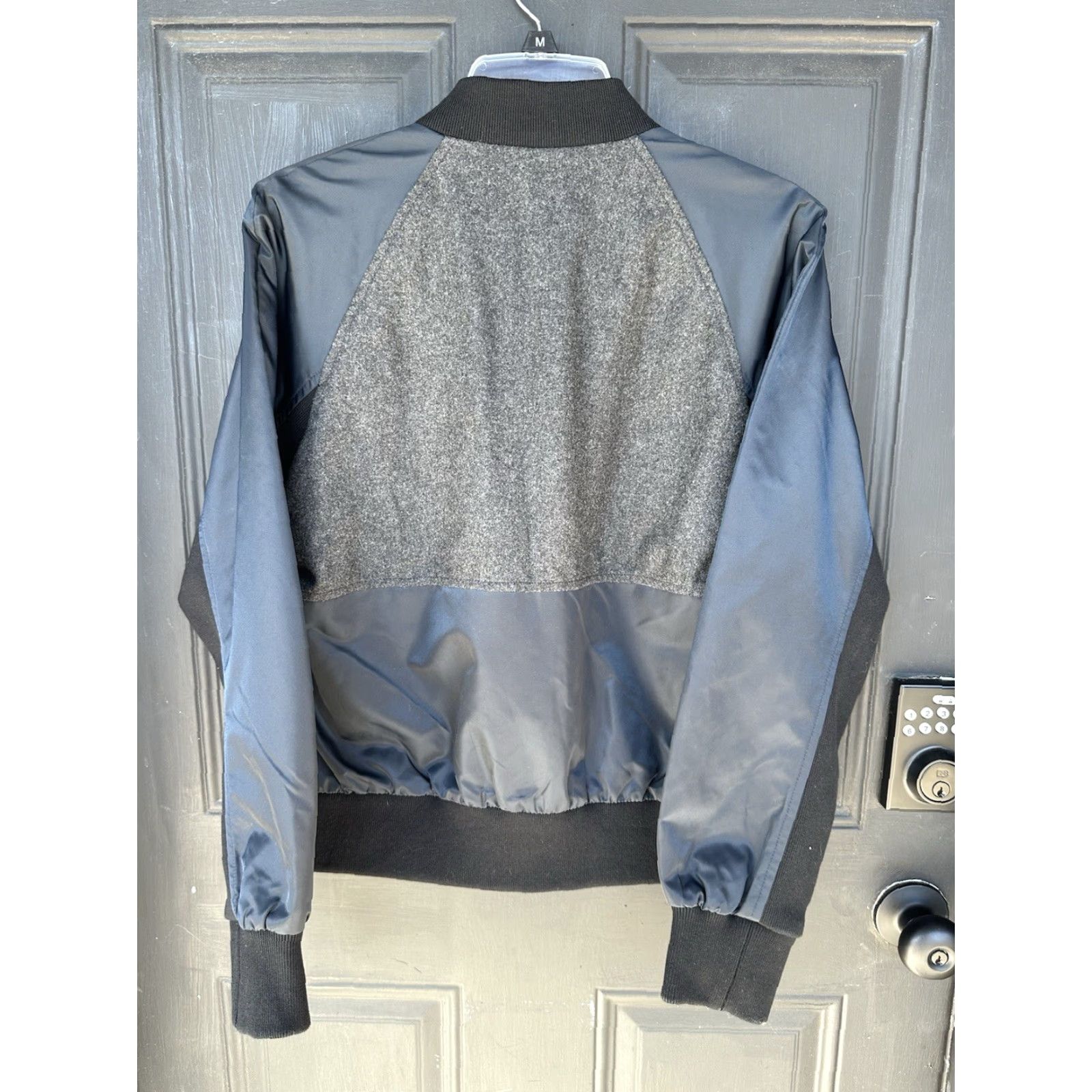 Vintage Grey’s Anatomy Jacket Women’s M Bomber Coat Season 12 Ep. 23 Size M / US 6-8 / IT 42-44 - 2 Thumbnail