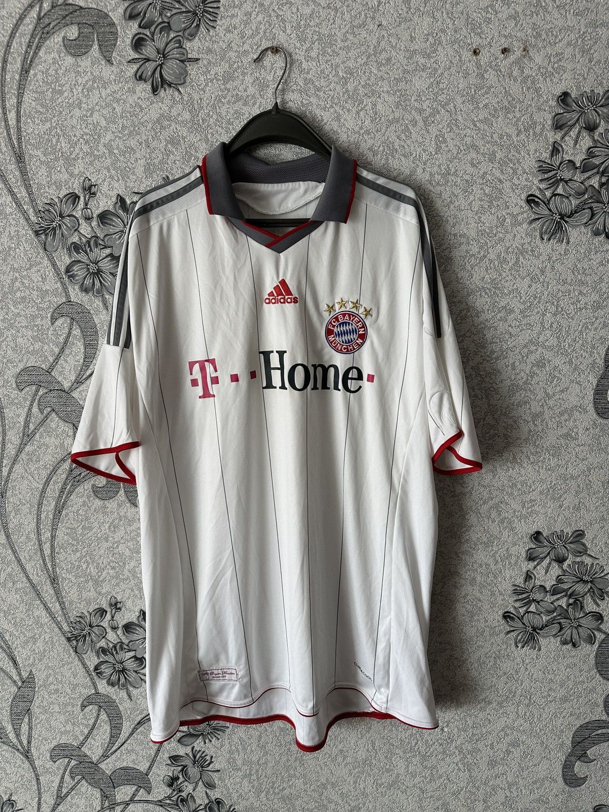 Adidas Bayern Munich Germany home football shirt 2009 Adidas Siz XL Size US XL / EU 56 / 4 - 1 Thumbnail