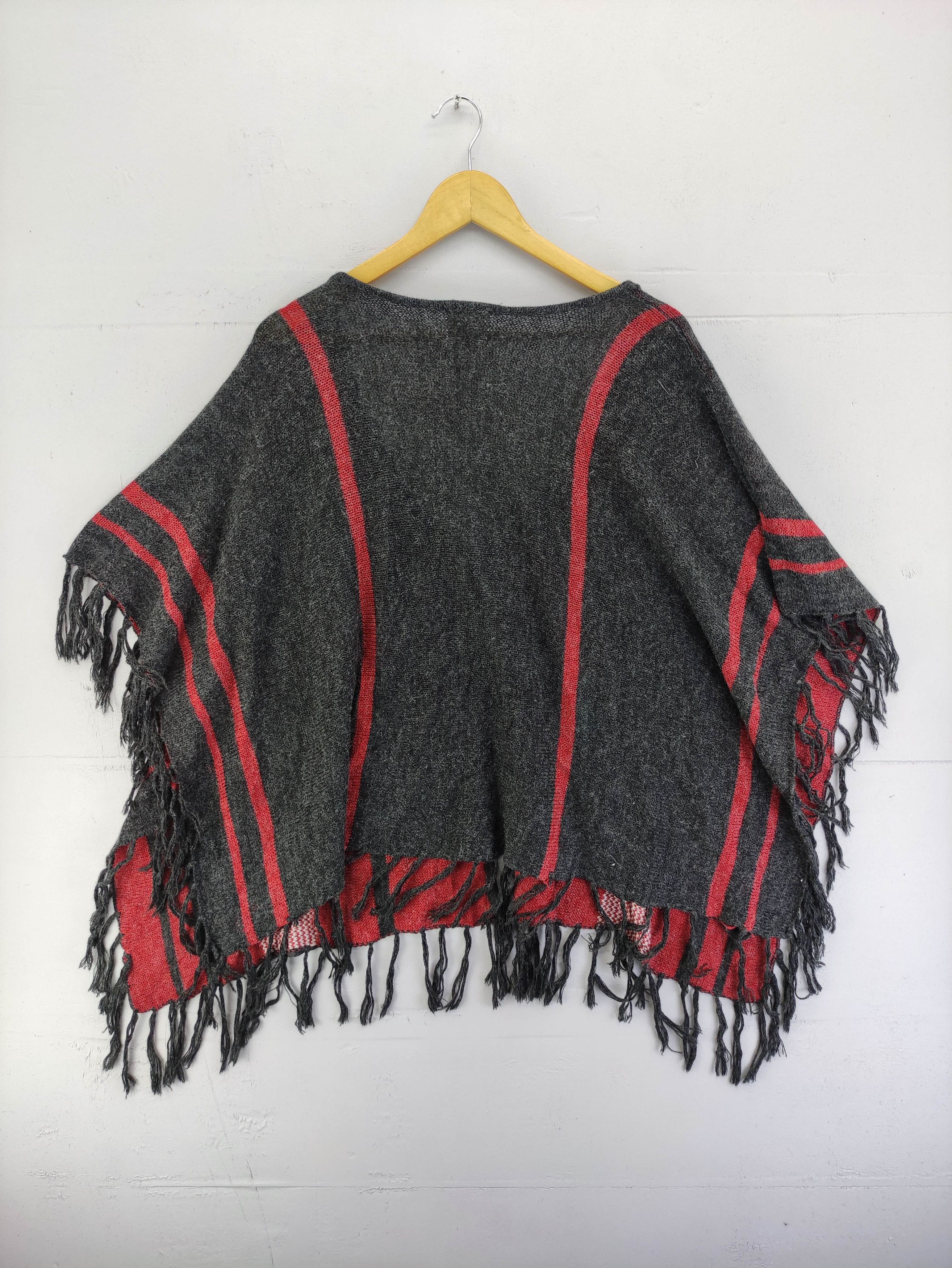 Japanese Brand Vintage Pancho Wool knit Size ONE SIZE - 6 Thumbnail