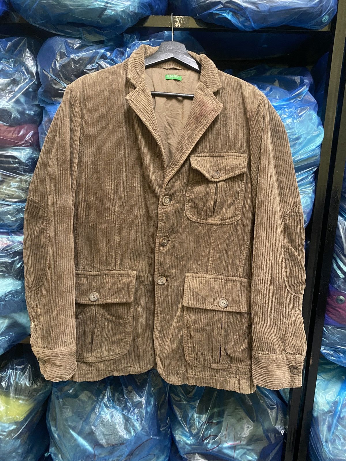 Benetton Vintage Benetton Brown Corduroy Blazer Made in Romania Size US M / EU 48-50 / 2 - 1 Thumbnail