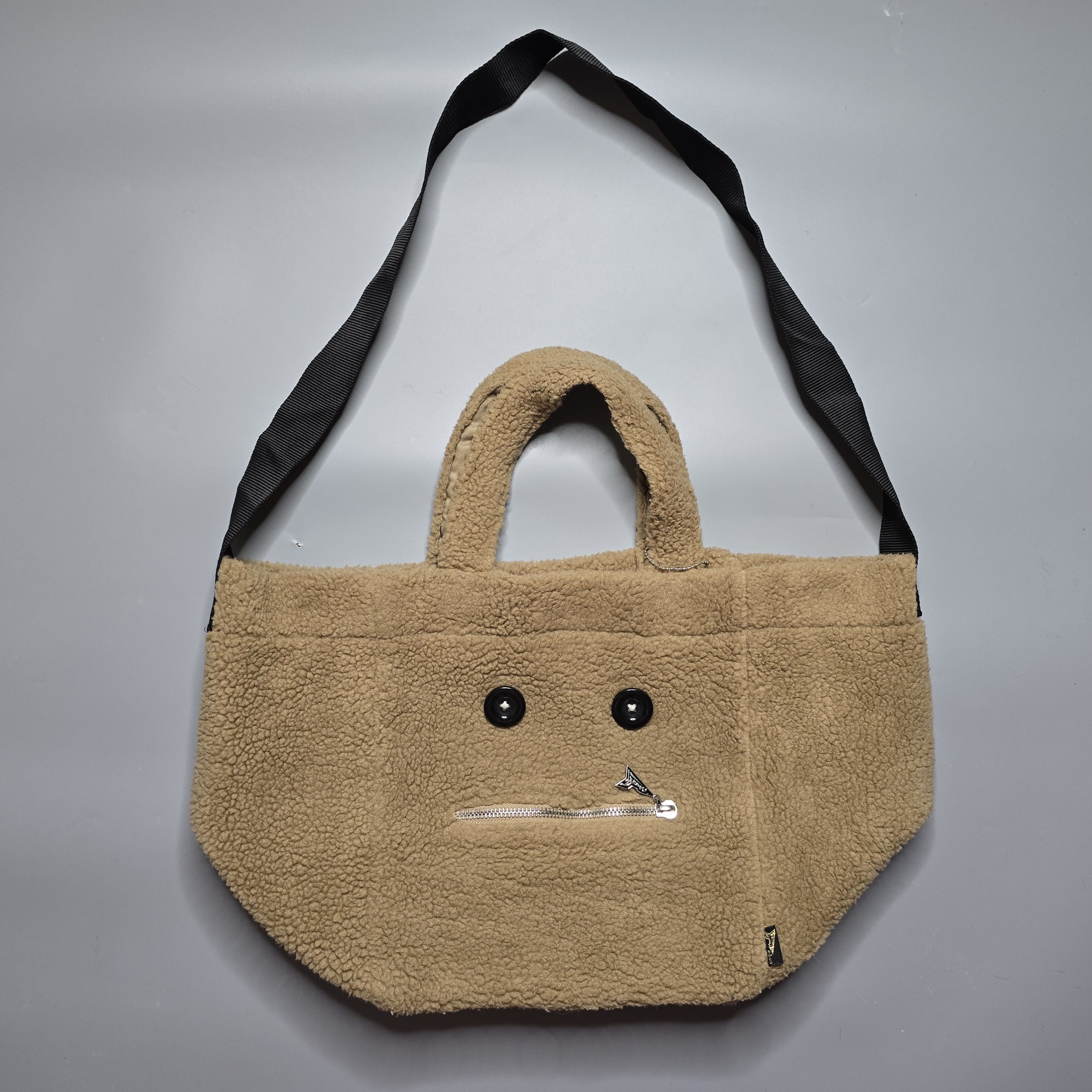 20471120 - Hyoma Face Fluffy 2-Way Bag
