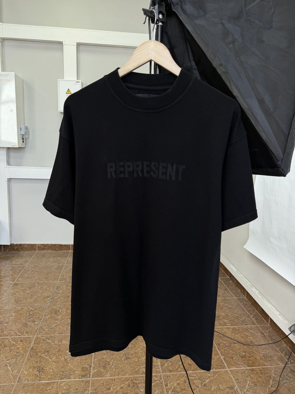 Represent Clo. Y2K Represent T-Shirt Rare Retro Hype Size US M / EU 48-50 / 2 - 1 Thumbnail