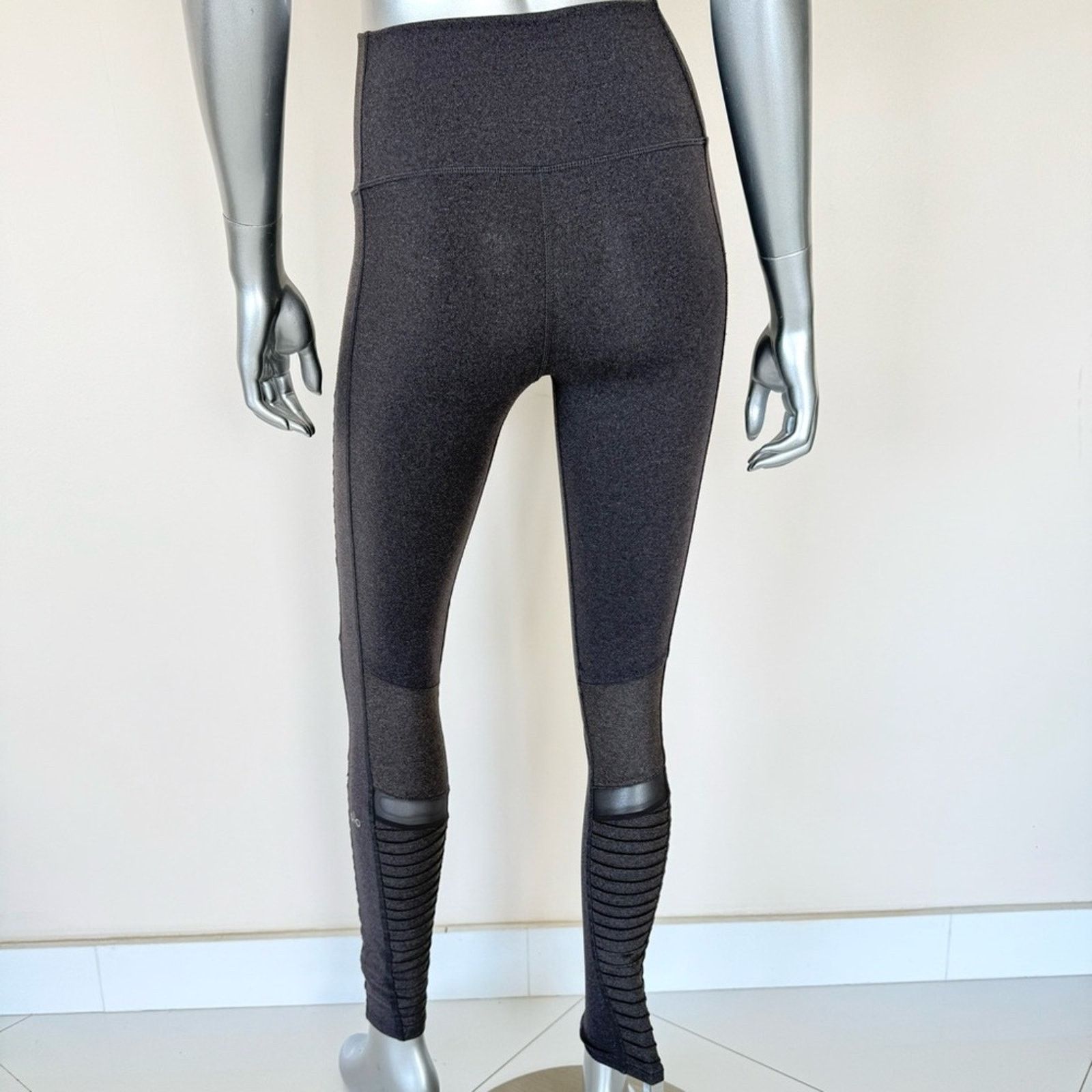 Alo Yoga ALO Yoga women moto leggings heather grey size S Retail 128 Size 28" / US 6 / IT 42 - 4 Thumbnail