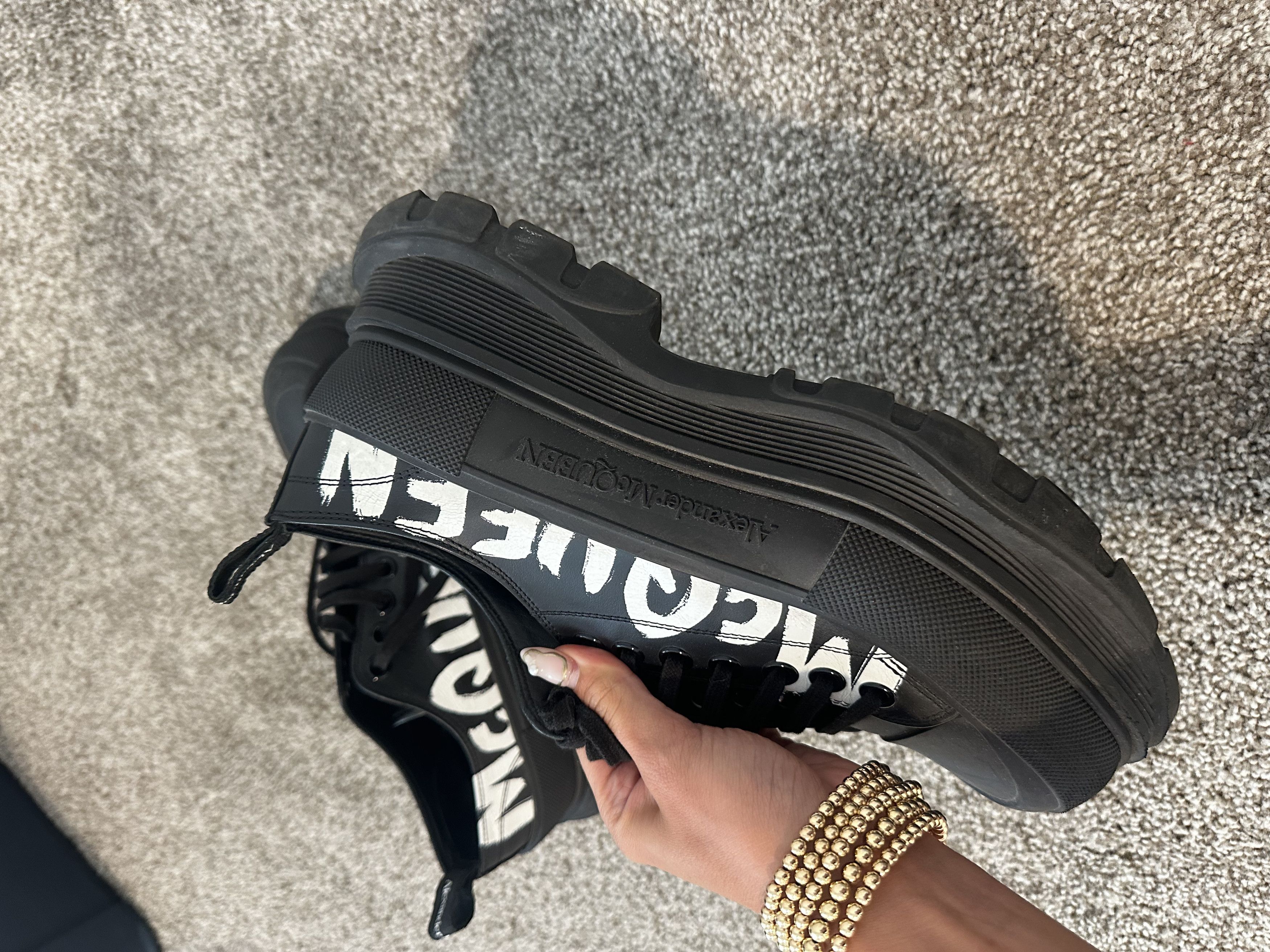 Alexander McQueen Alexander McQueen Tread Slick Lace-Up 'Graffiti Logo -Black' Size US 9 / EU 42 - 2 Thumbnail